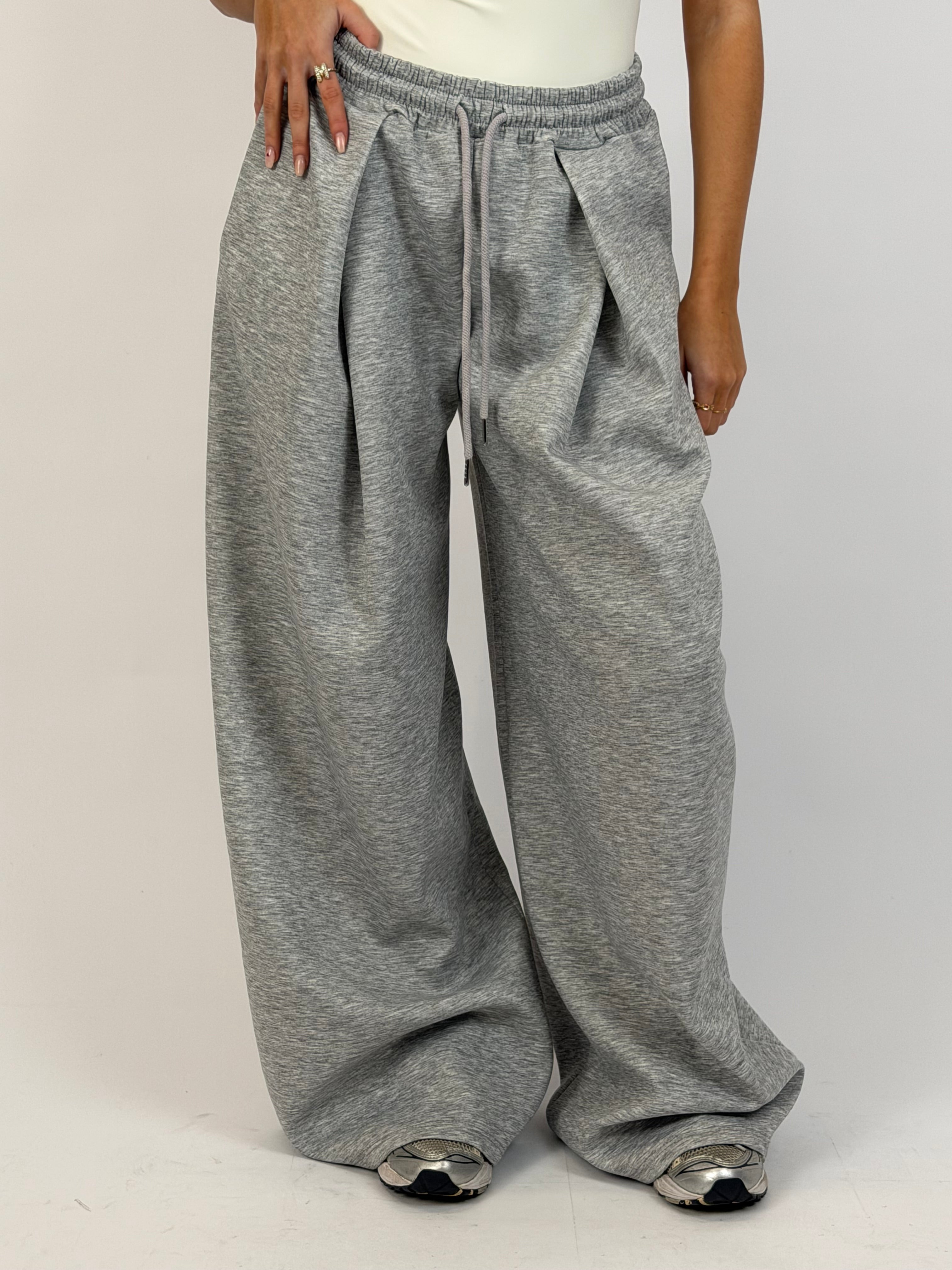 PLEATED JOGGER GREY