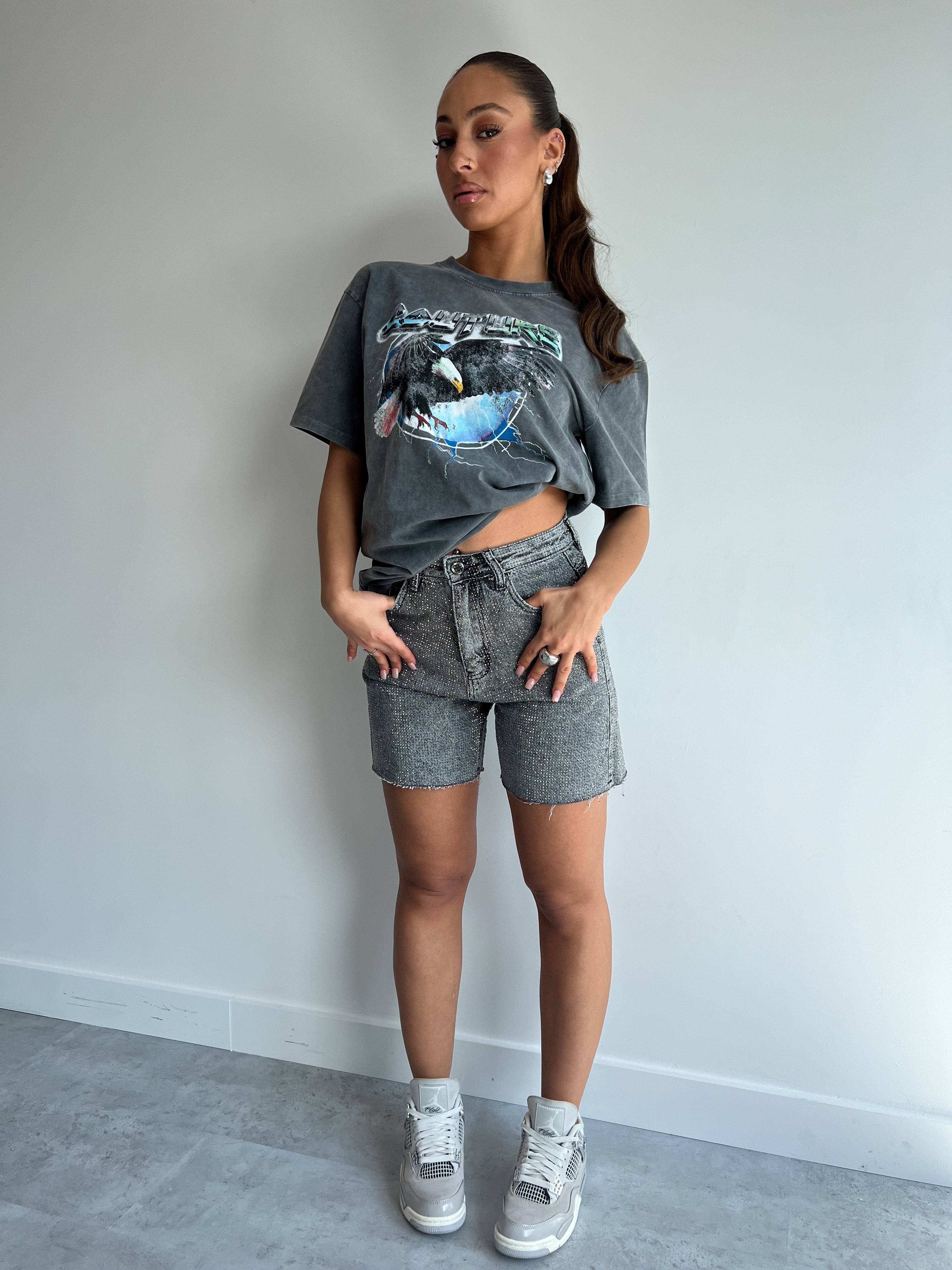 ALL-OVER-STRETCH-STRASS-KURZE GRAU