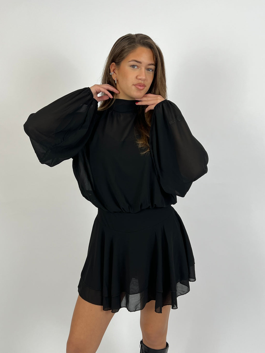 FLOWY OPEN BACK DRESS BLACK