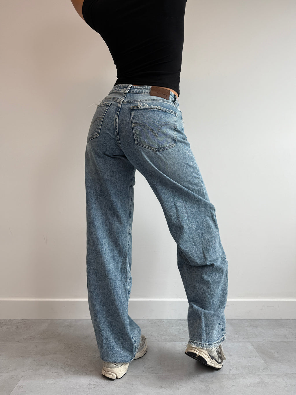 BARREL STRETCH JEANS