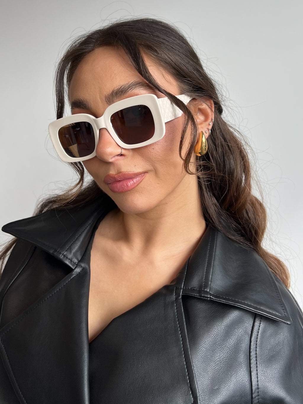 NEUE DIVA SUNNIES BEIGE