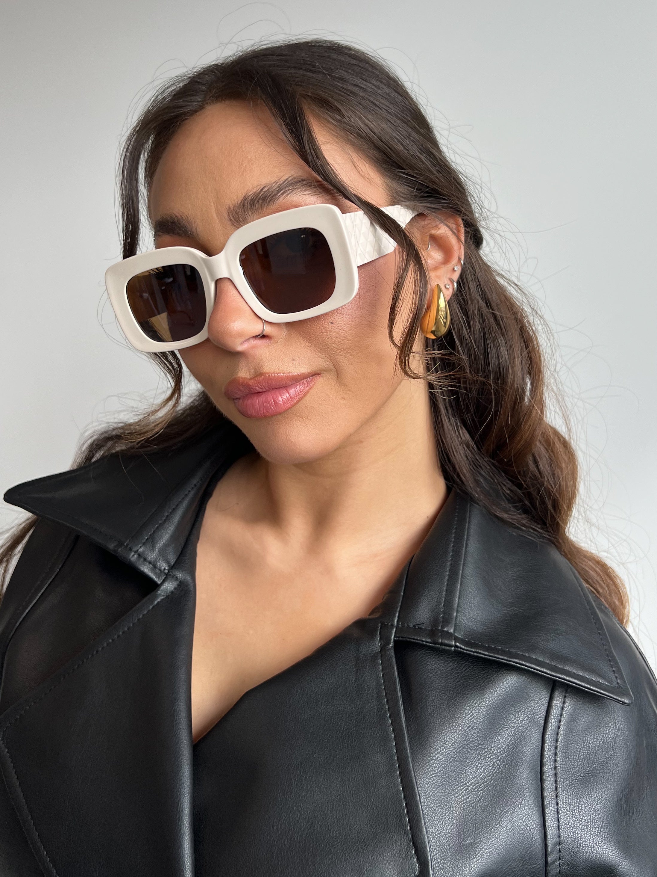 NEW DIVA SUNNIES BEIGE