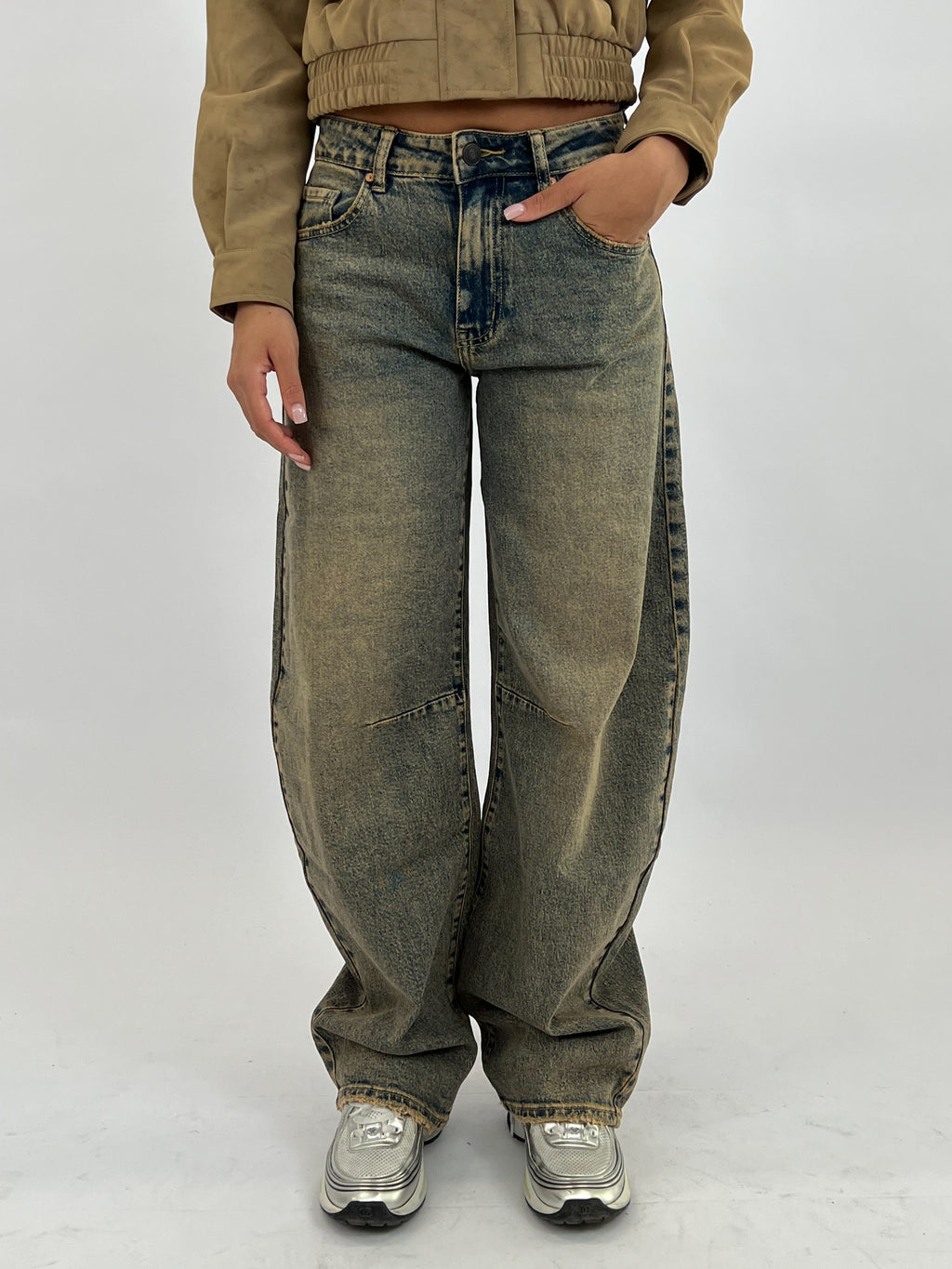 VINTAGE BROWN BARREL STRETCH JEANS