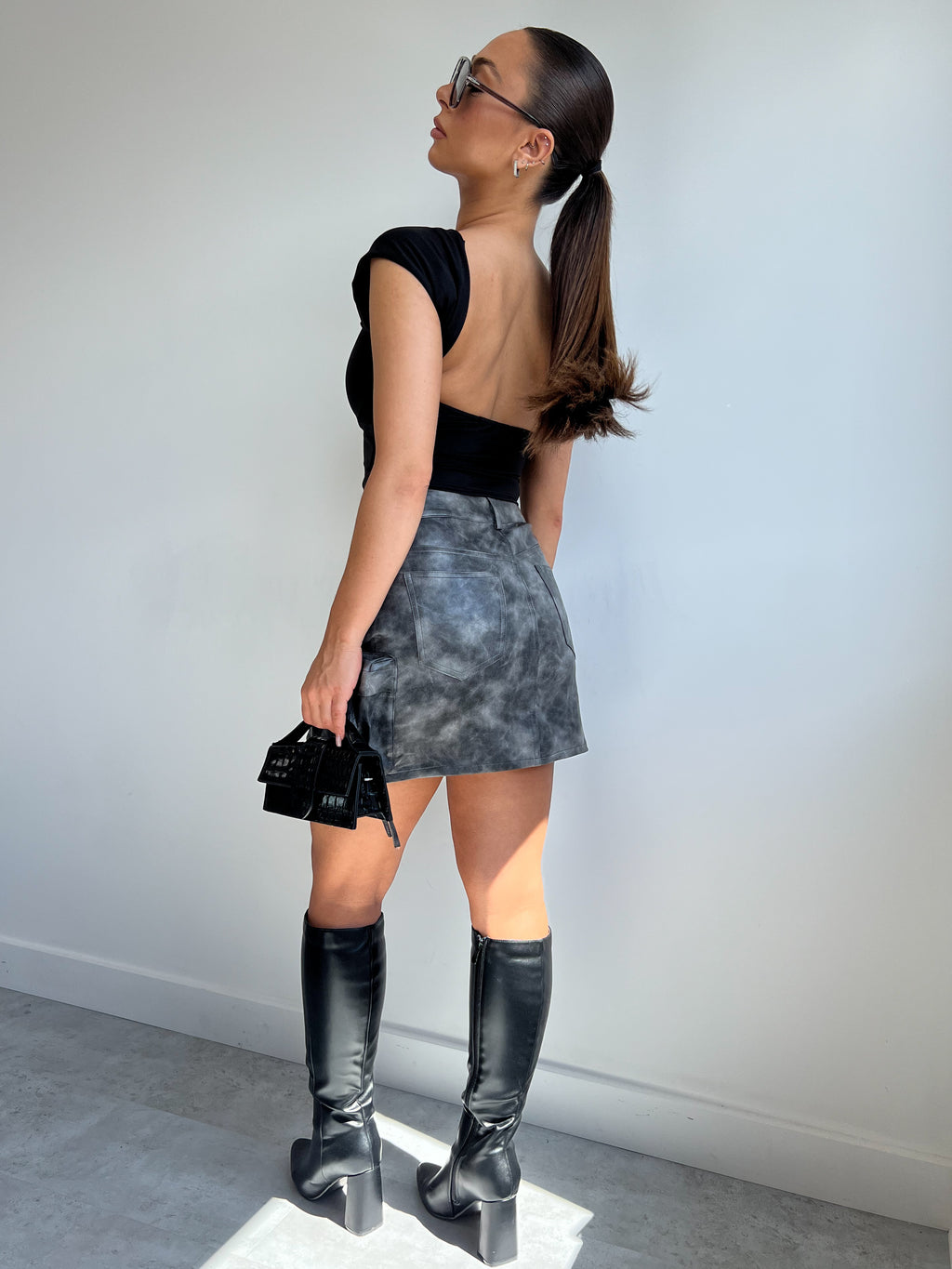 LEATHER LOOK CAMO SKIRT GREY