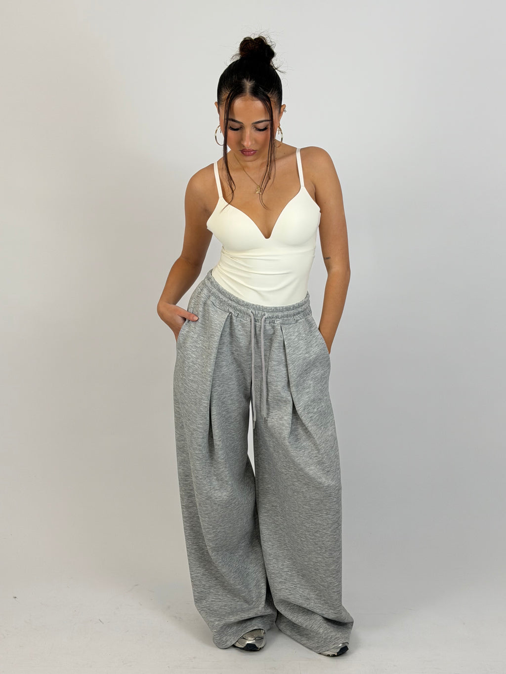 PLEATED JOGGER GREY