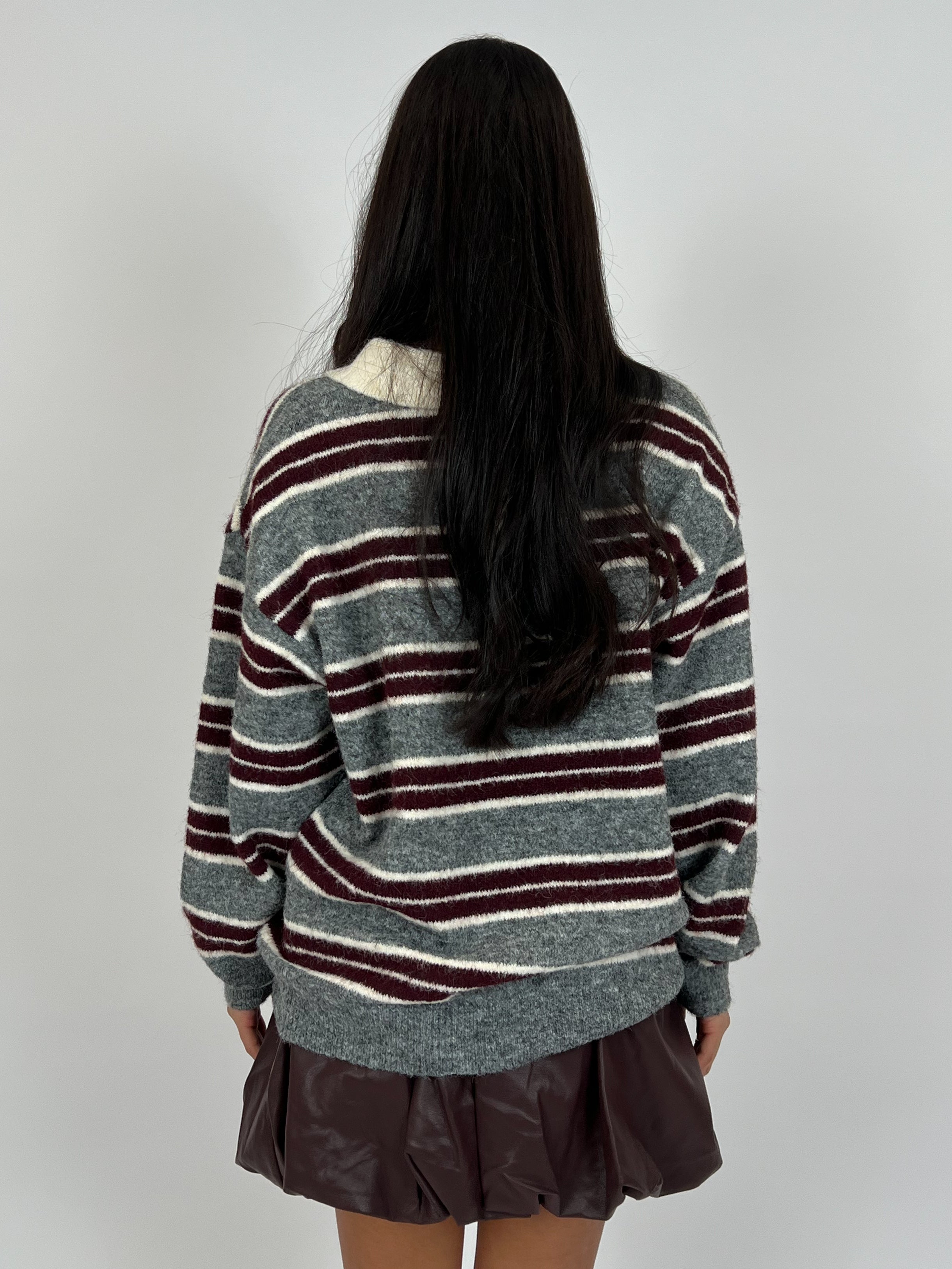 ULTRA SOFT STRIPED POLO KNIT GREY/BORDEAUX