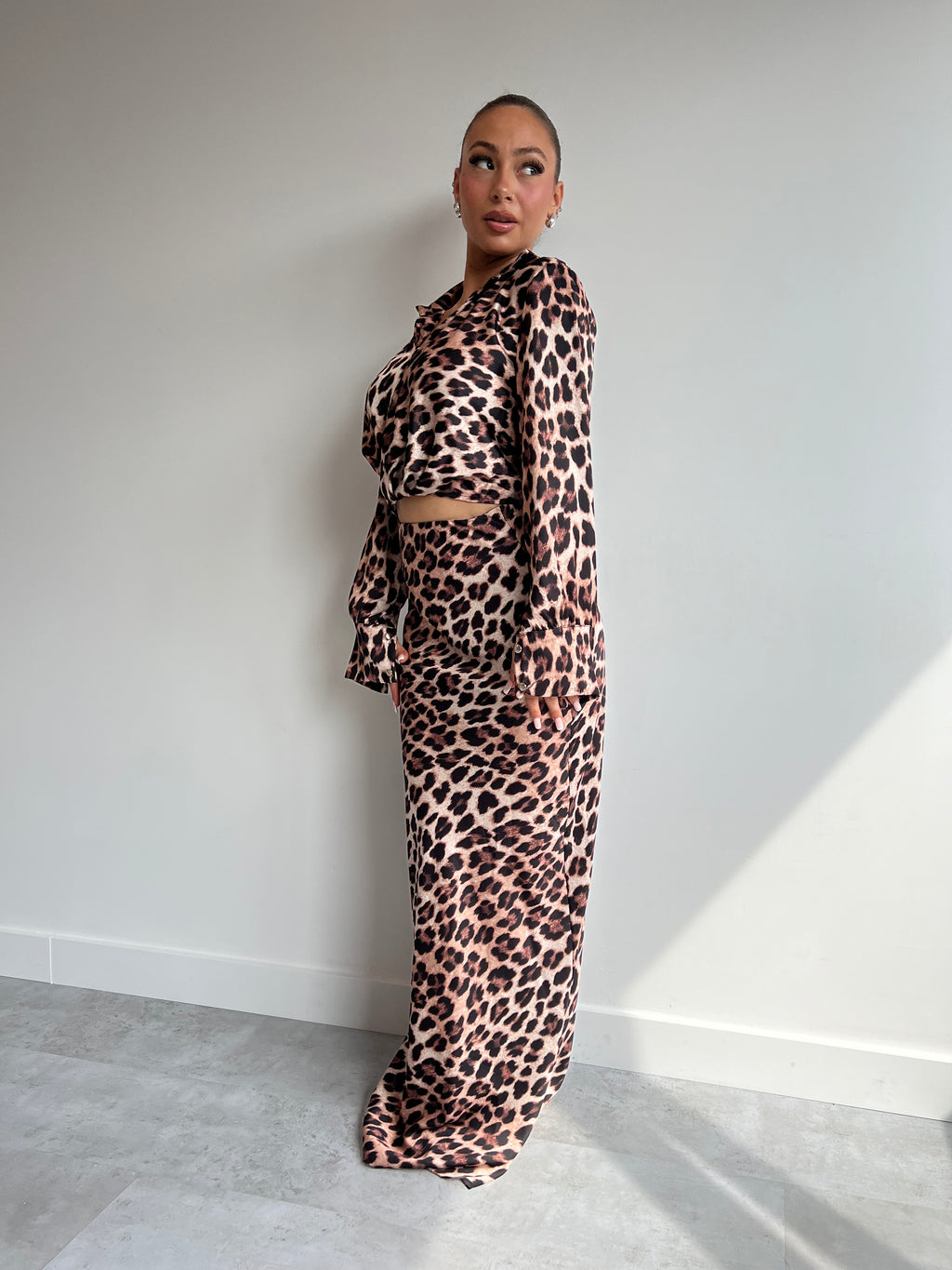 LOLITA SATINROCK-SET DUNKLER LEOPARD