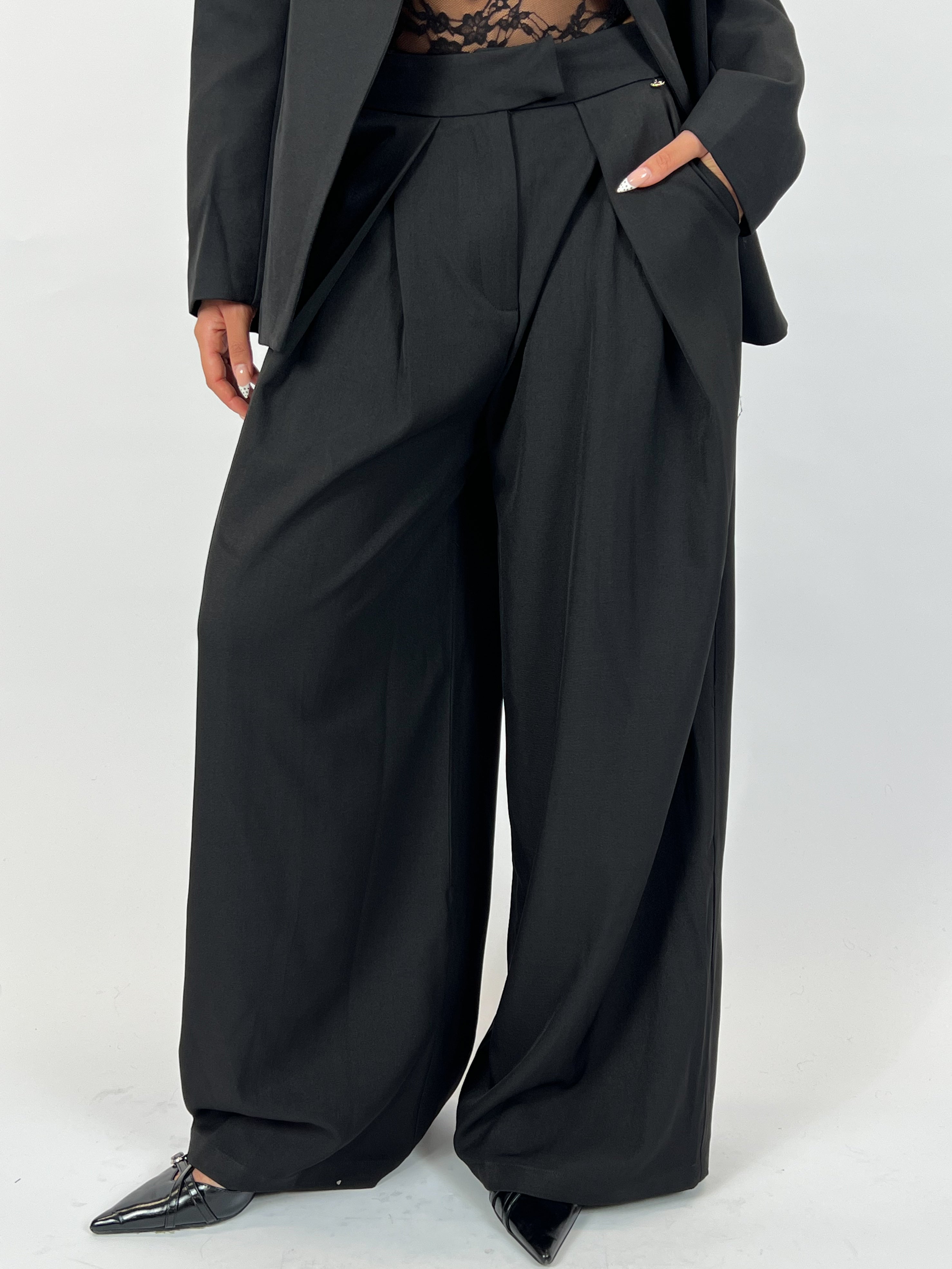 PREMIUM OVERLAP PANTALON BLACK