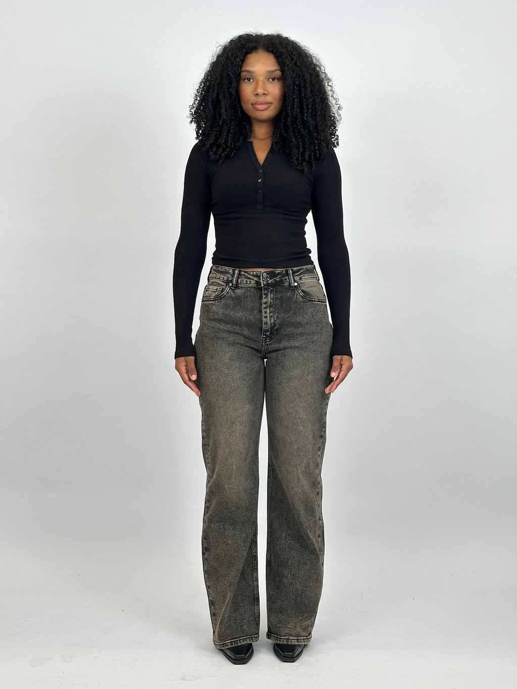 BELLA BUTTON RIBBED TOP BLACK