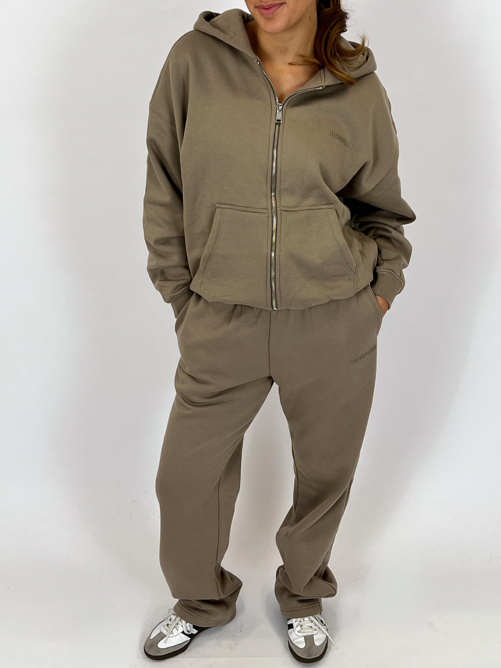 REDEFINED WIDE LEG JOGGER TAUPE