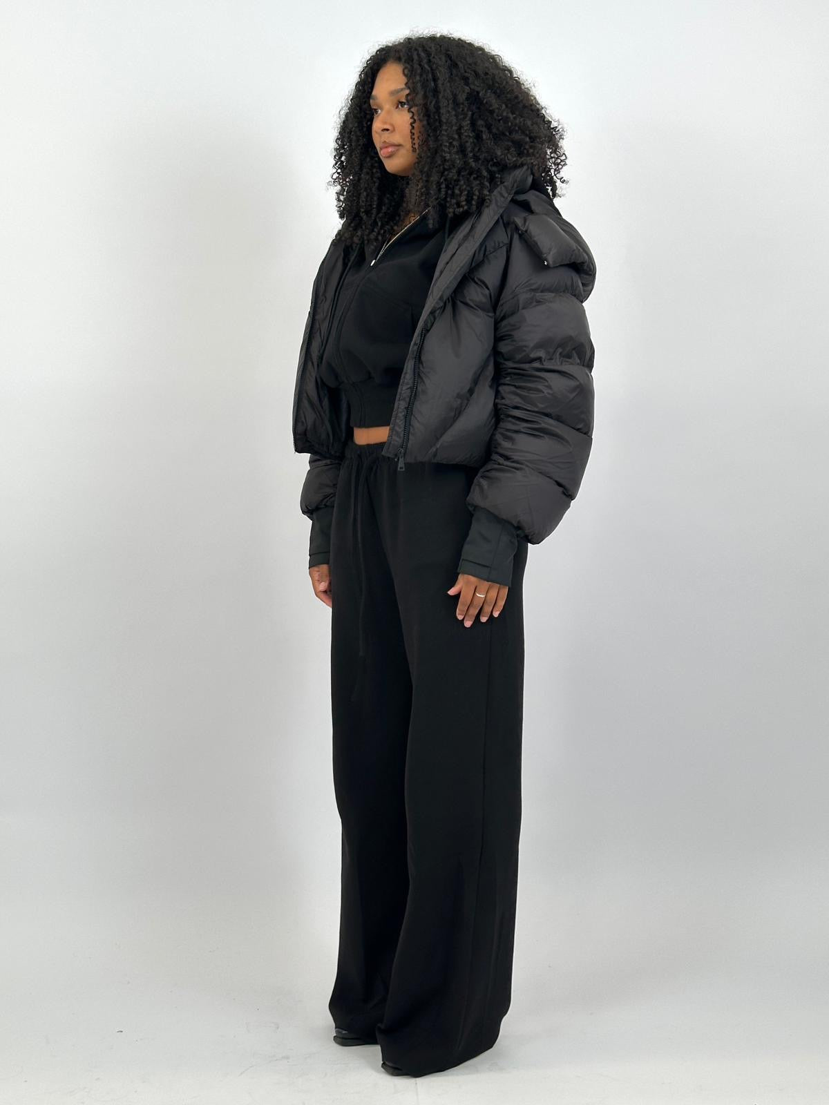 ULTIMATE HOODED CROPPED PUFFER BLACK