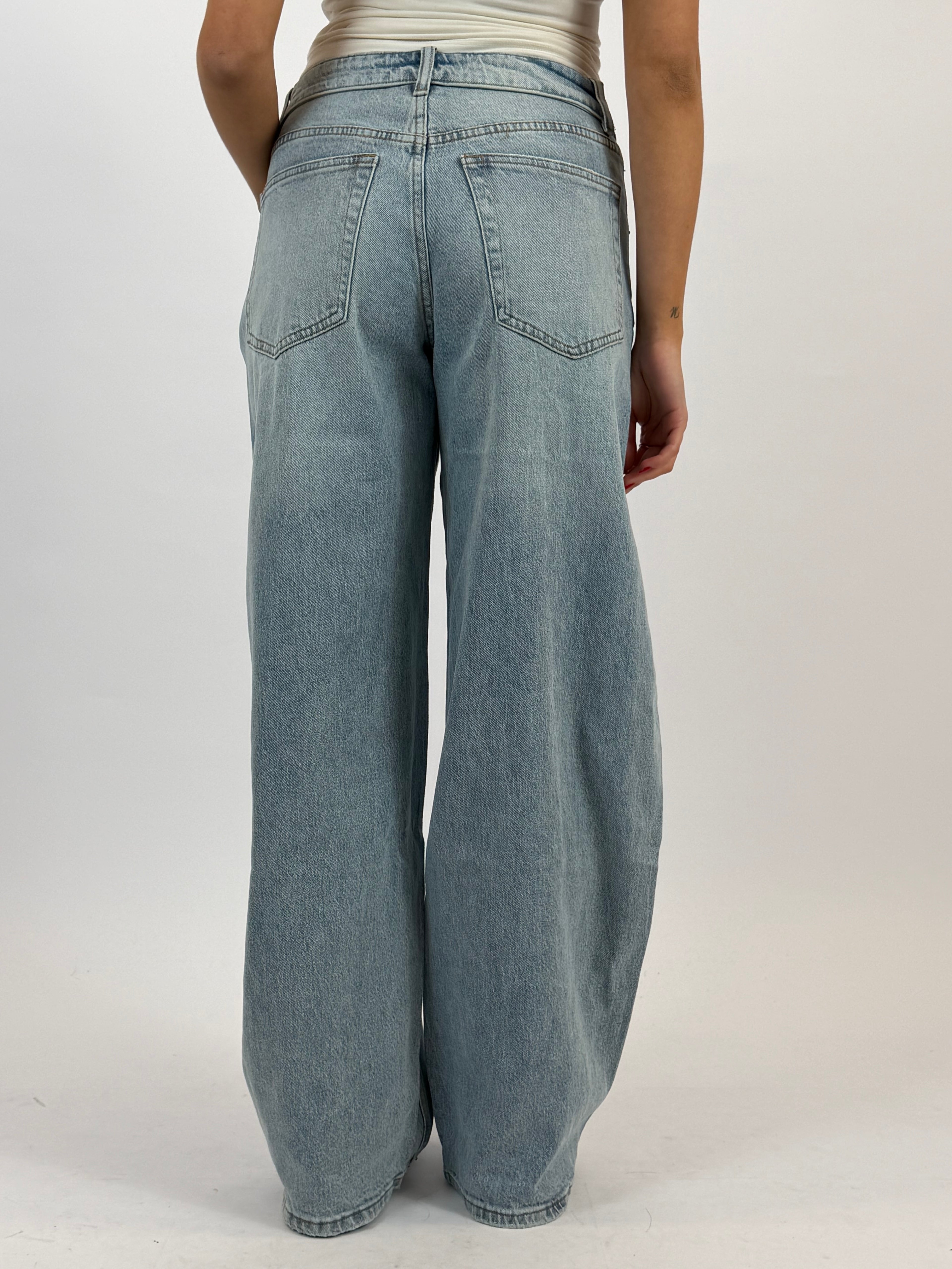 FOLDED WAIST JEANS LIGHT BLUE