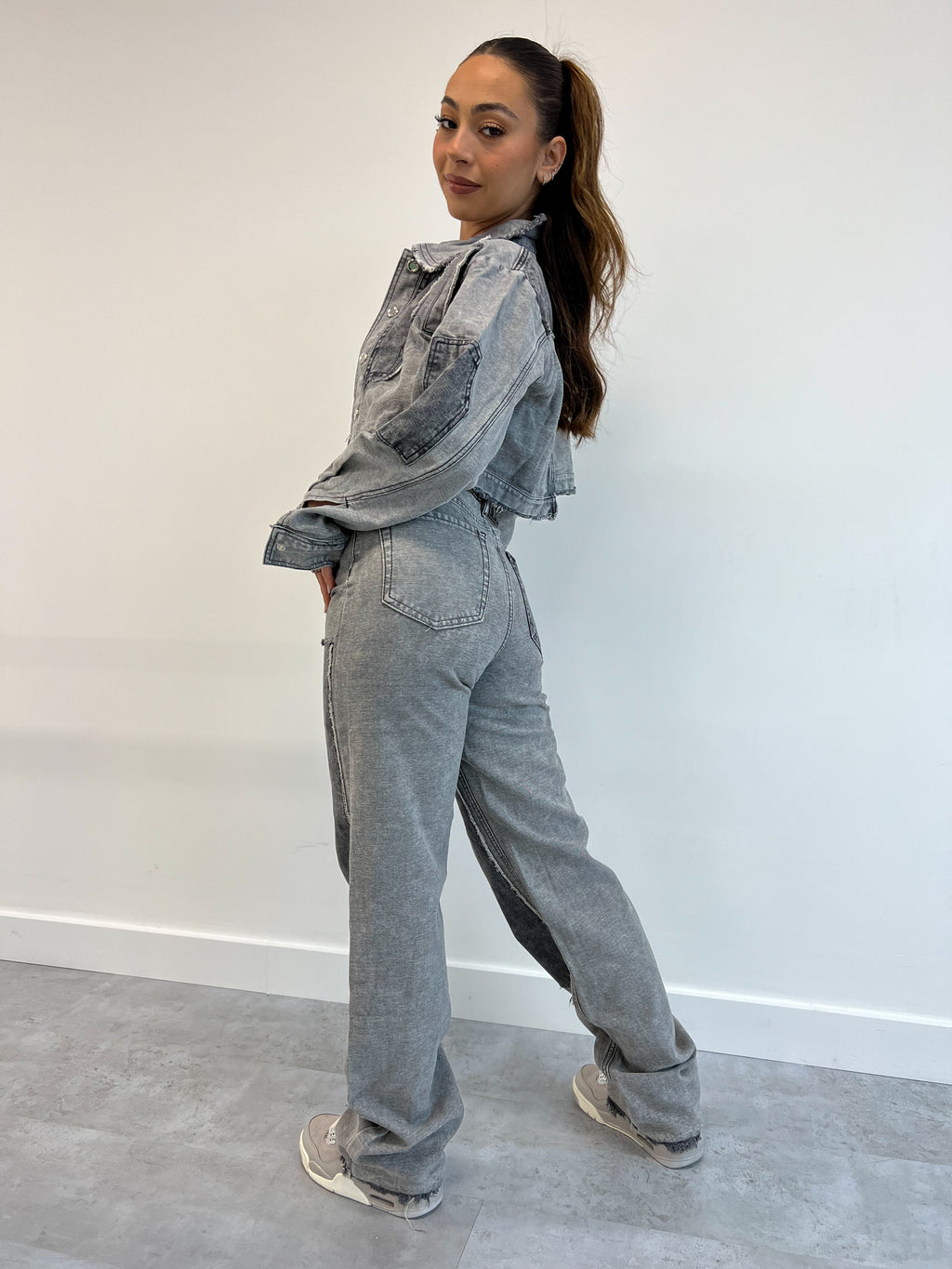 GRAUE CARPENTER-JEANS