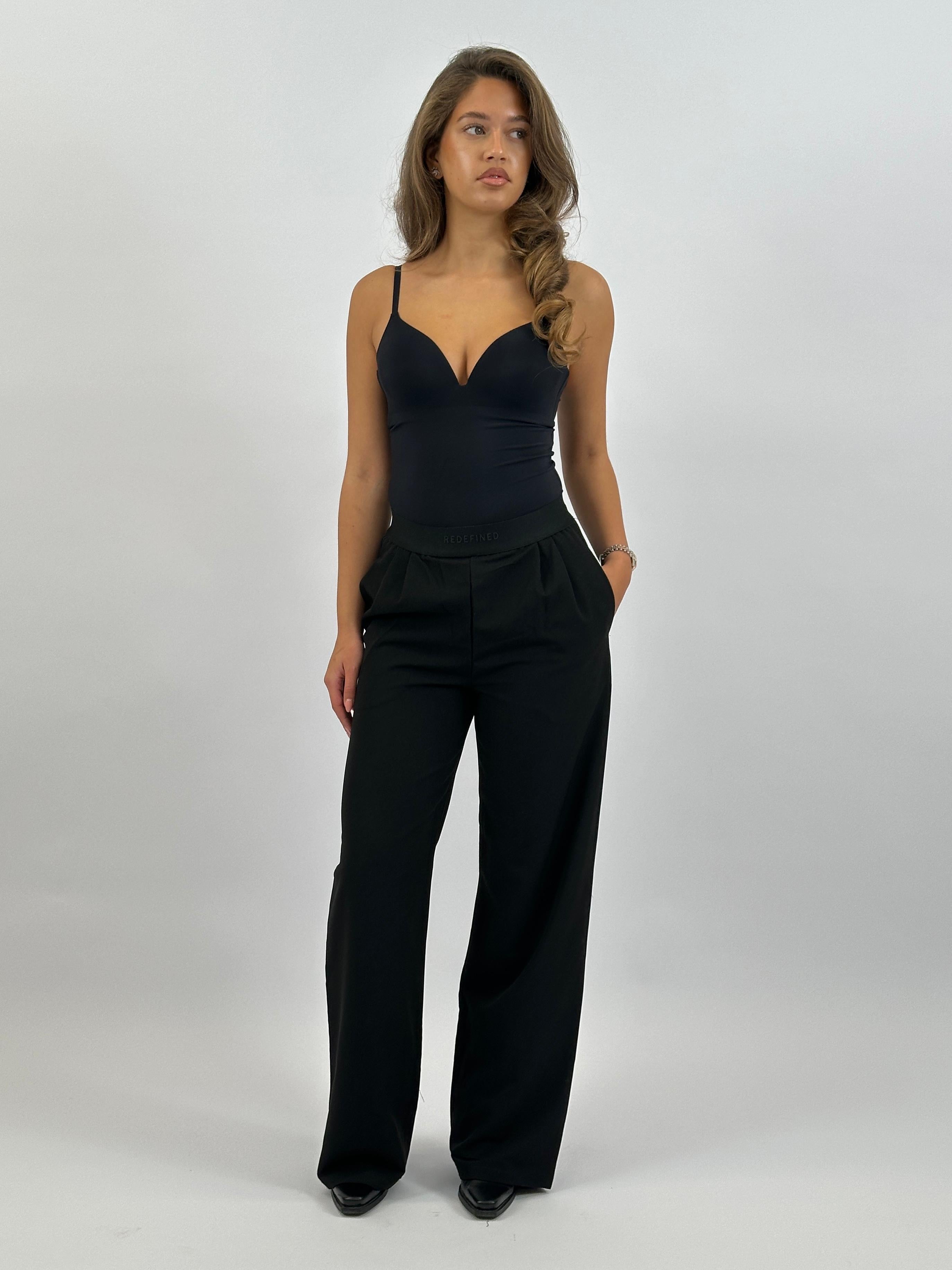 REDEFINED INSPIRED PANTALON PANTS BLACK