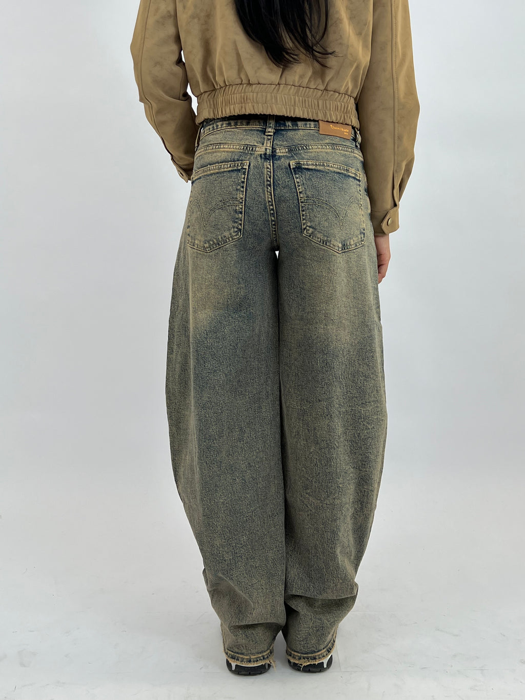 VINTAGE BROWN BARREL STRETCH JEANS