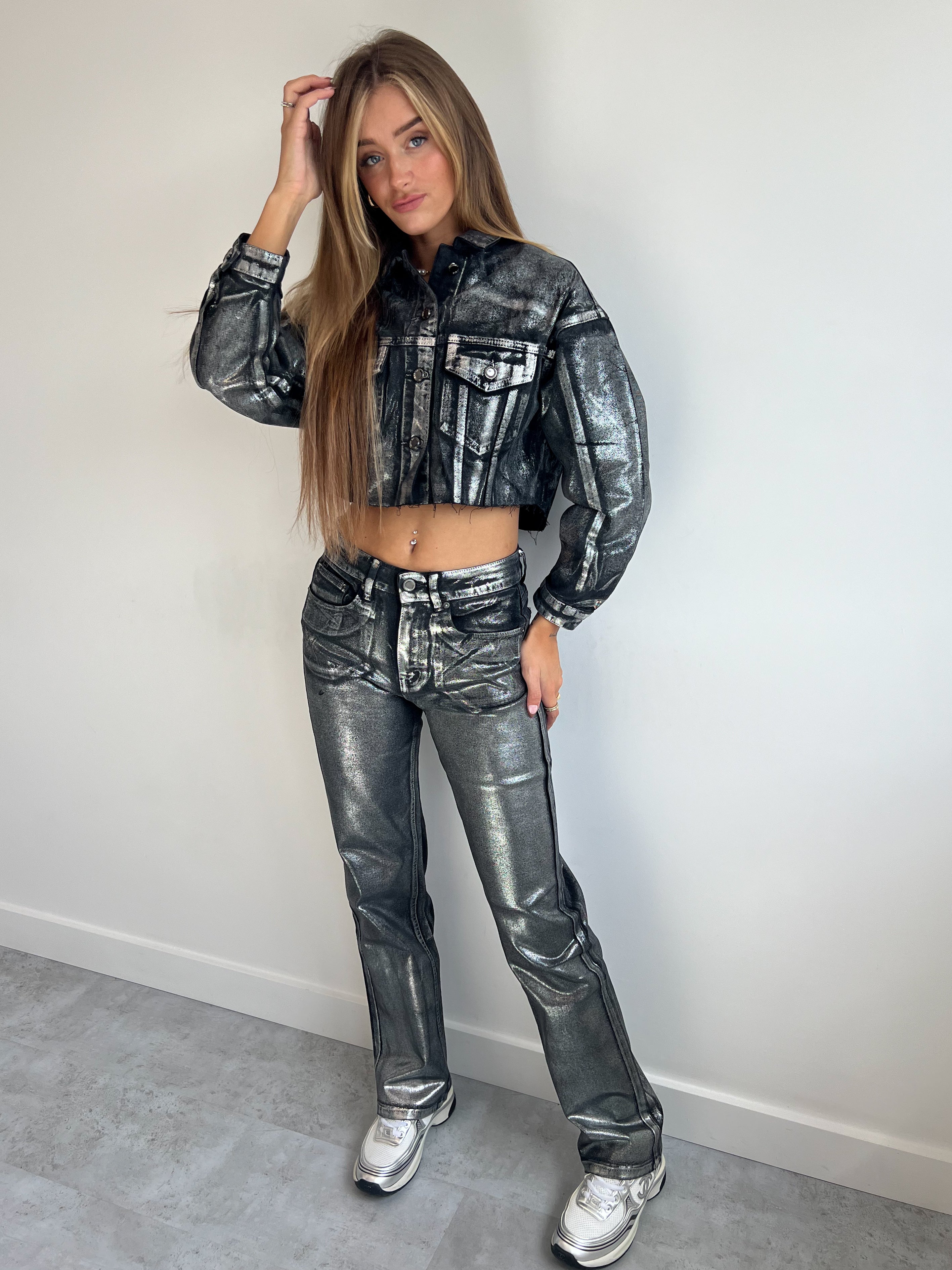 METALLIC-GLOW-JACKE SCHWARZ