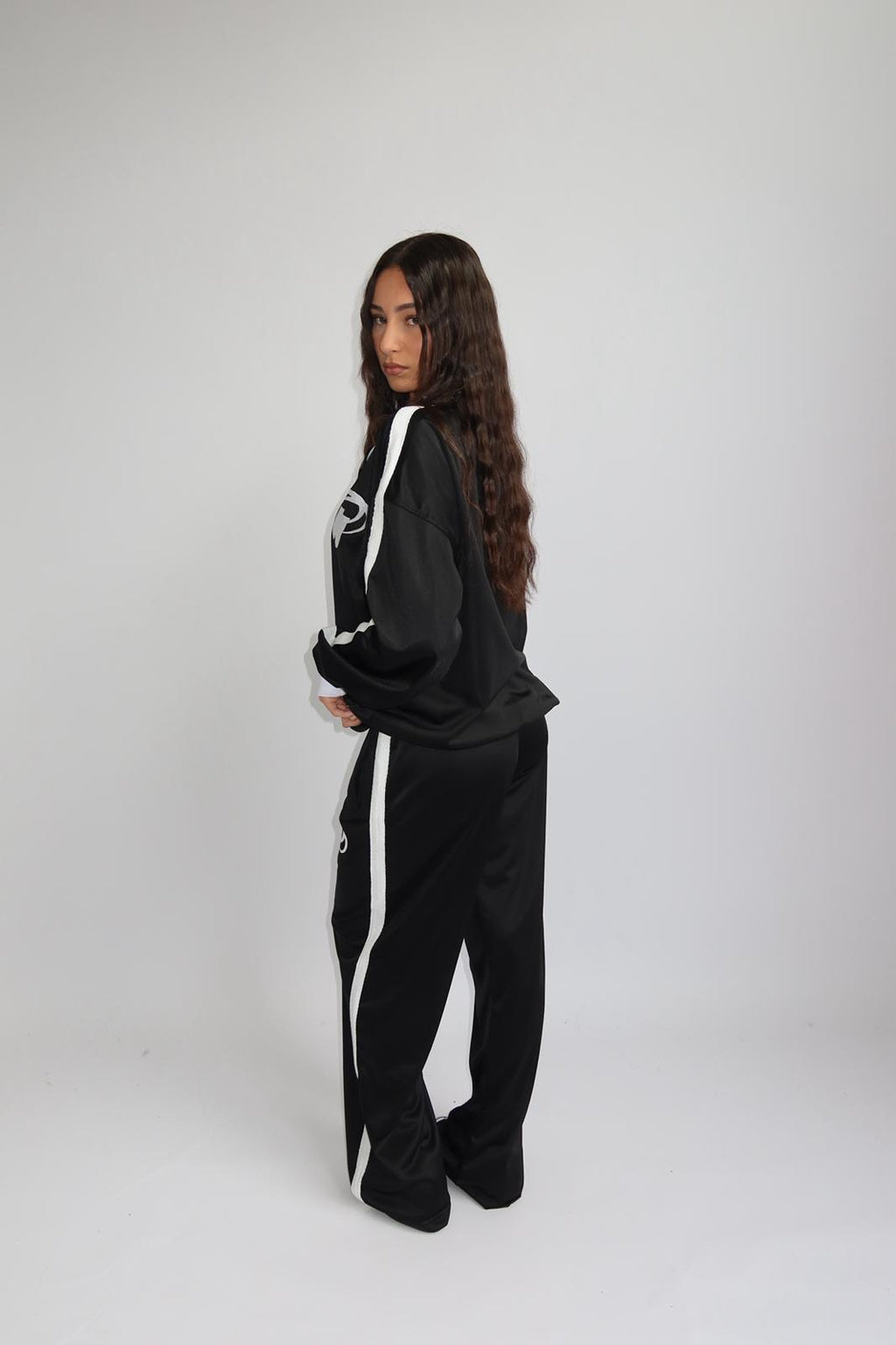 PREMIUM PRIORITY STRIPED TRACKSUIT BLACK