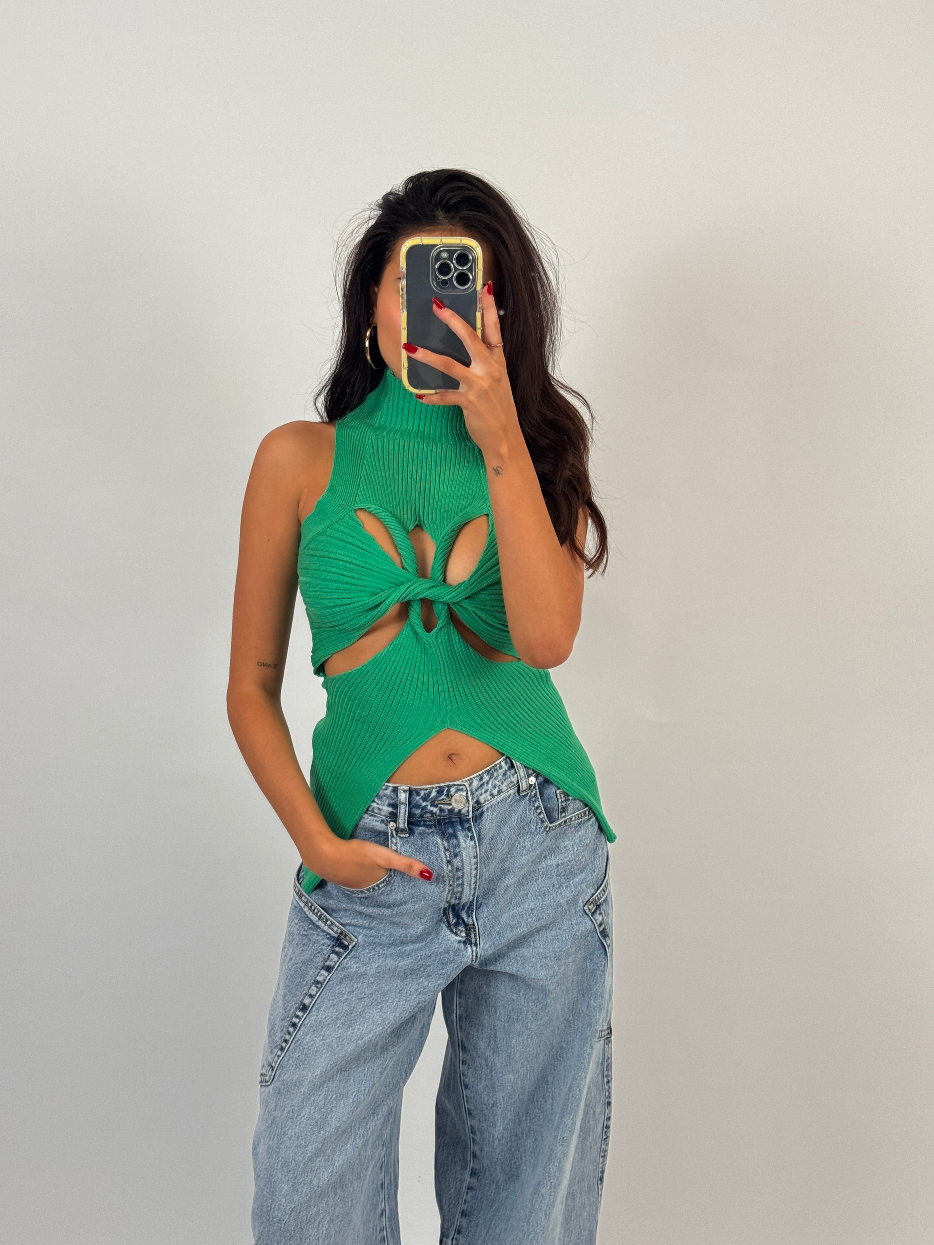 GREEN HIGH NECK TOP SIZE M