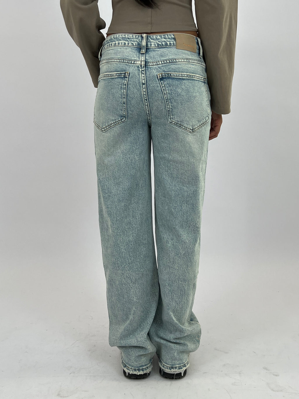 MID WAIST STRETCH WIDE LEG LIGHT BLUE