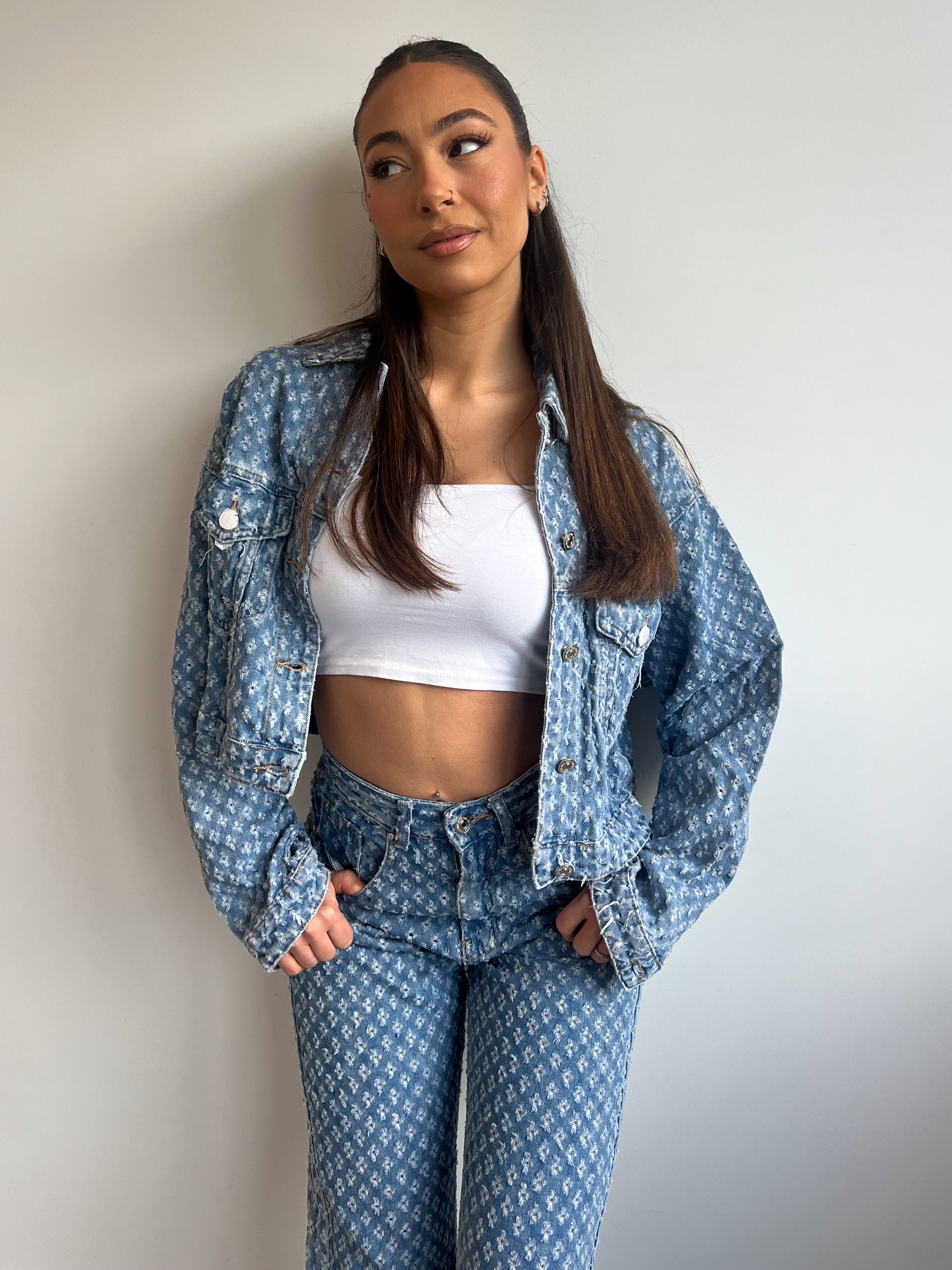 JEANSJACKE MIT MUSTER