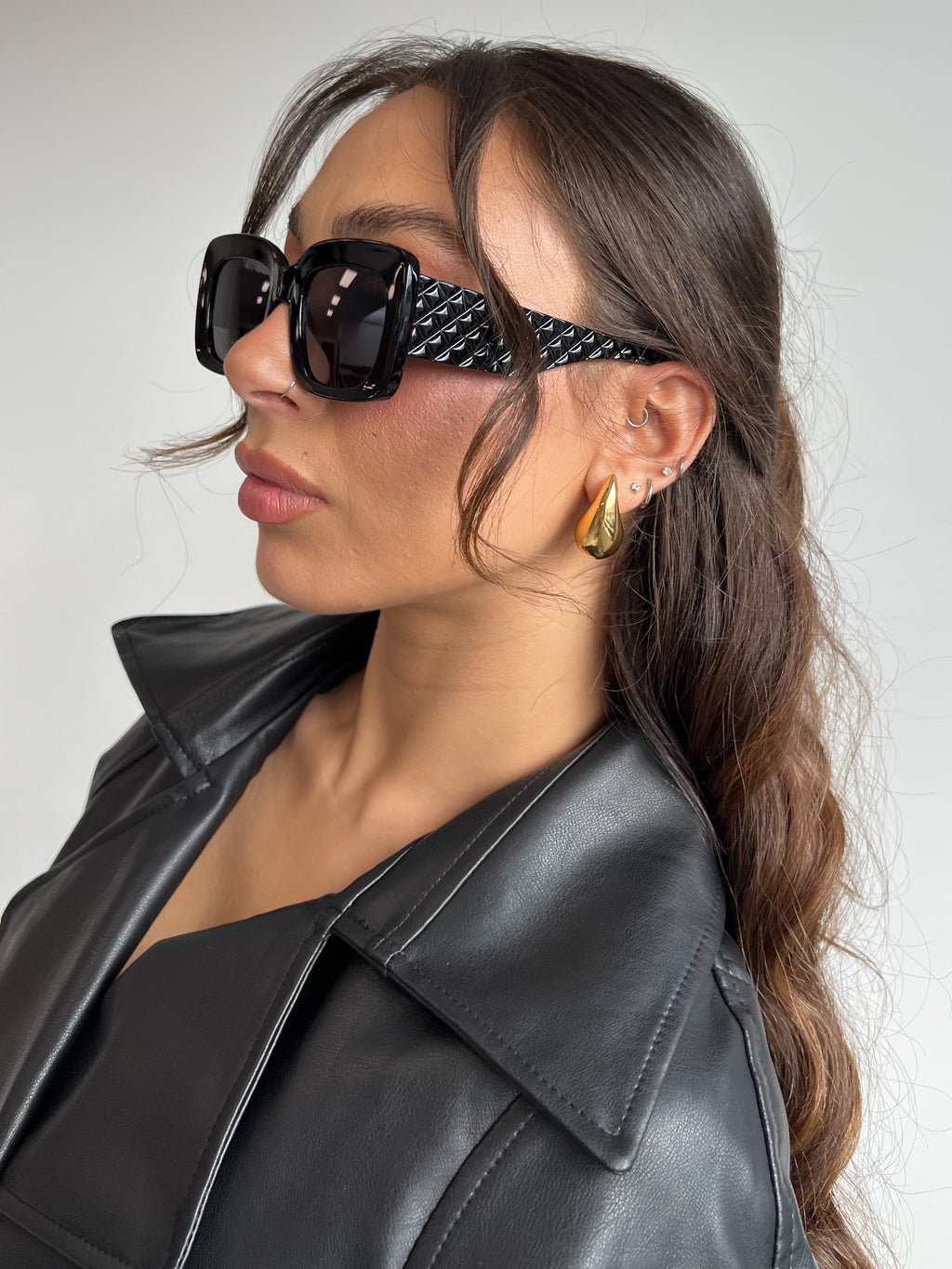 NEUE DIVA SUNNIES SCHWARZ