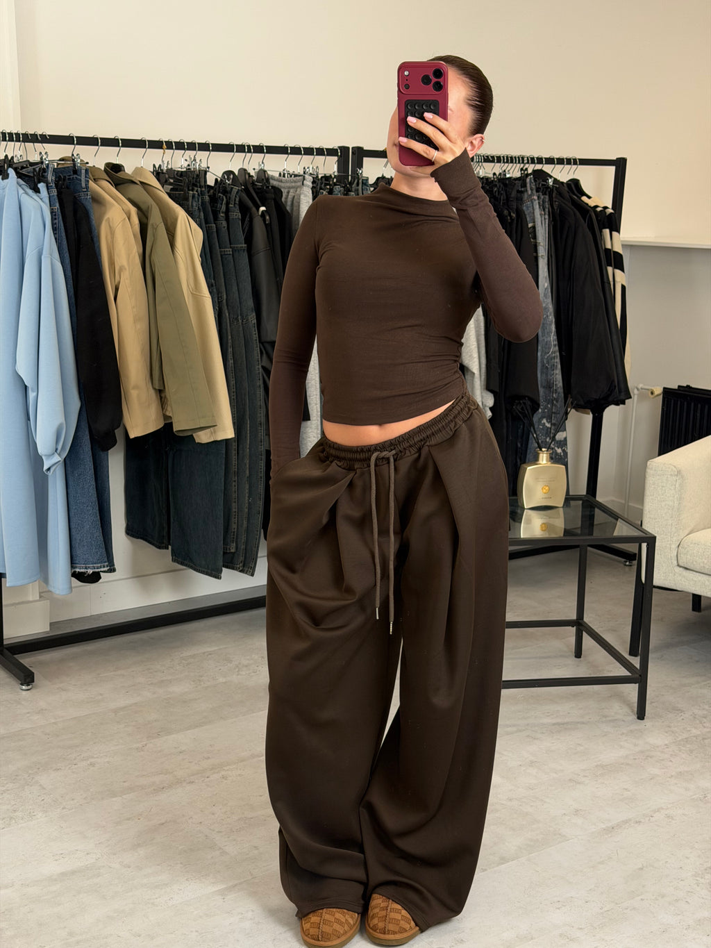 PLEATED JOGGER BROWN