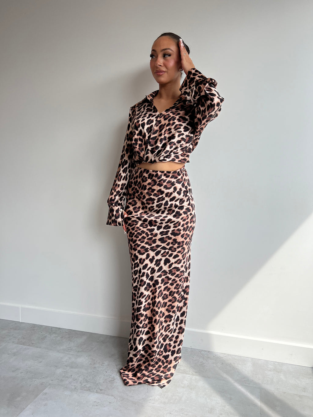 LOLITA SATINROCK-SET DUNKLER LEOPARD