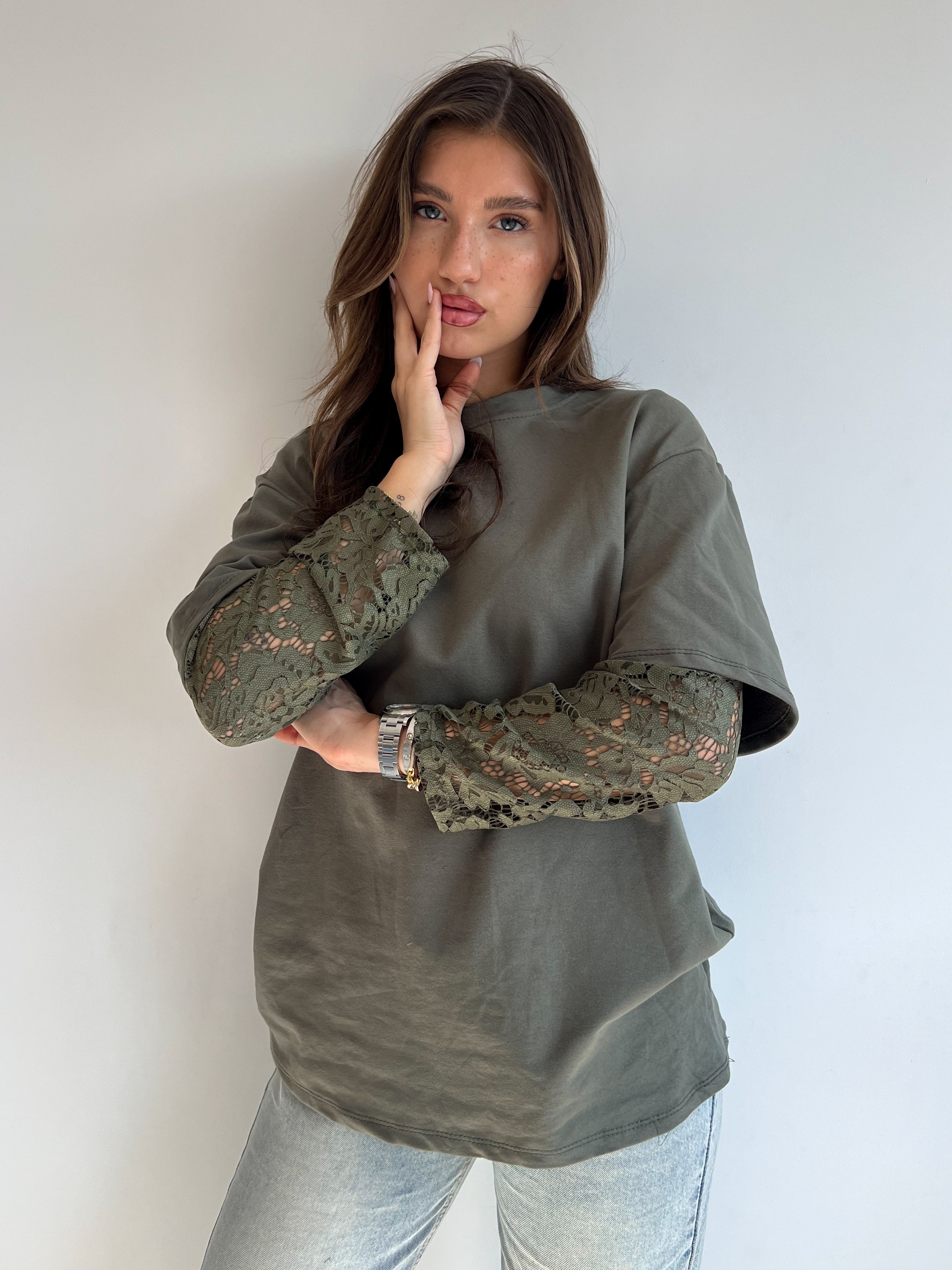 OVERSIZED LACE SLEEVE TEE ARMY