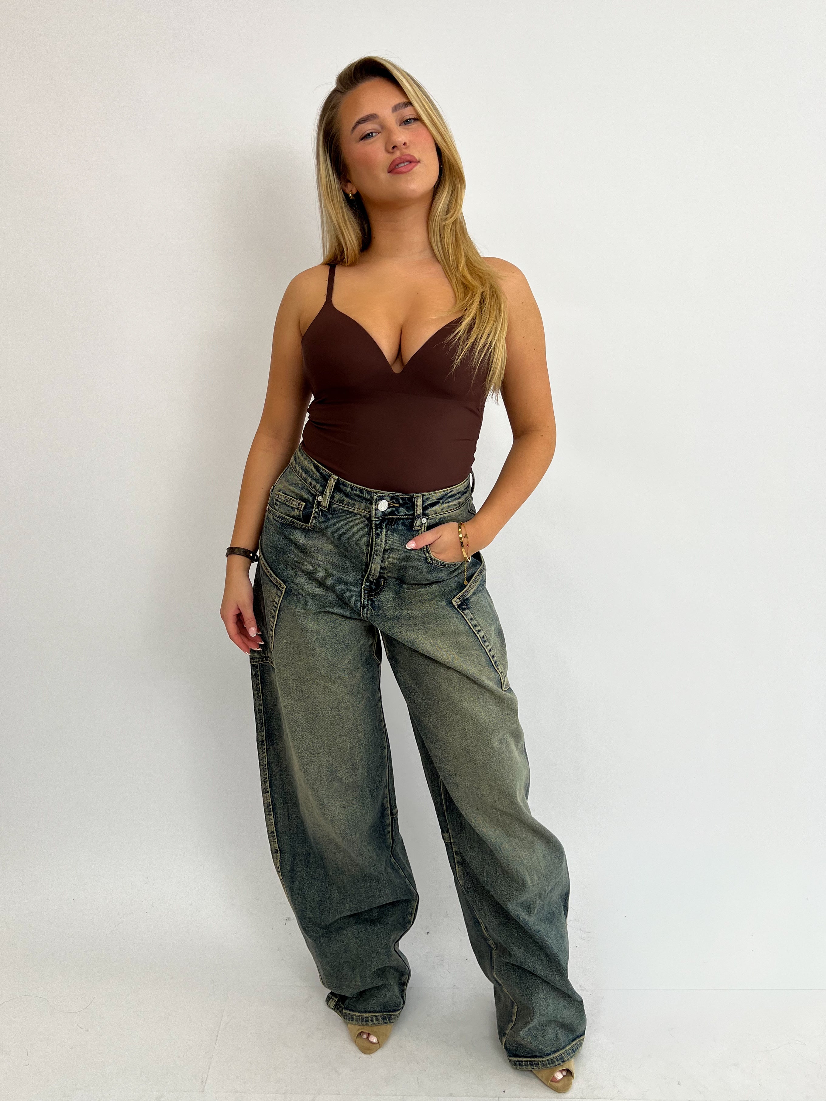 PREMIUM SNATCH BODYSUIT CHOCO