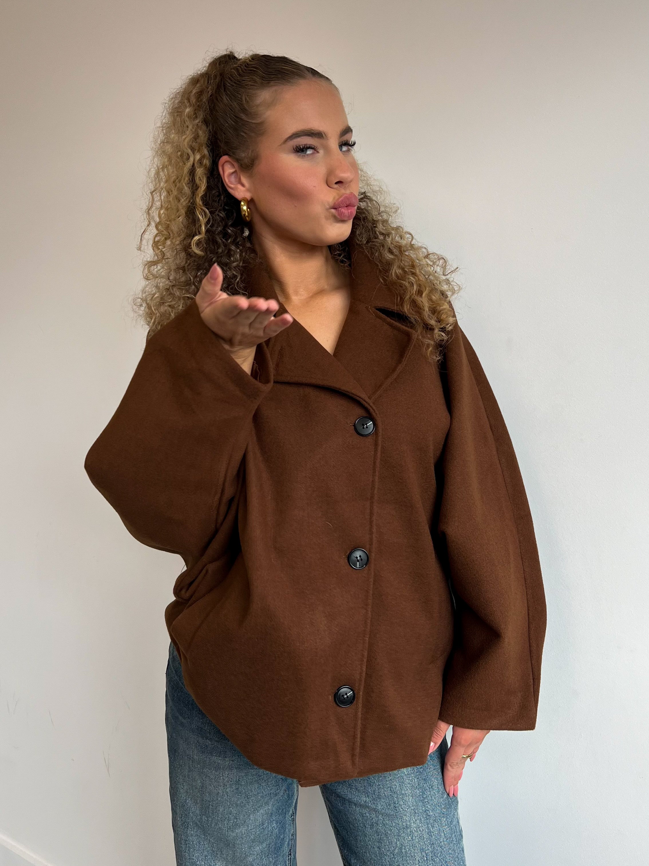 BUTTON LOOSE FIT COAT BROWN