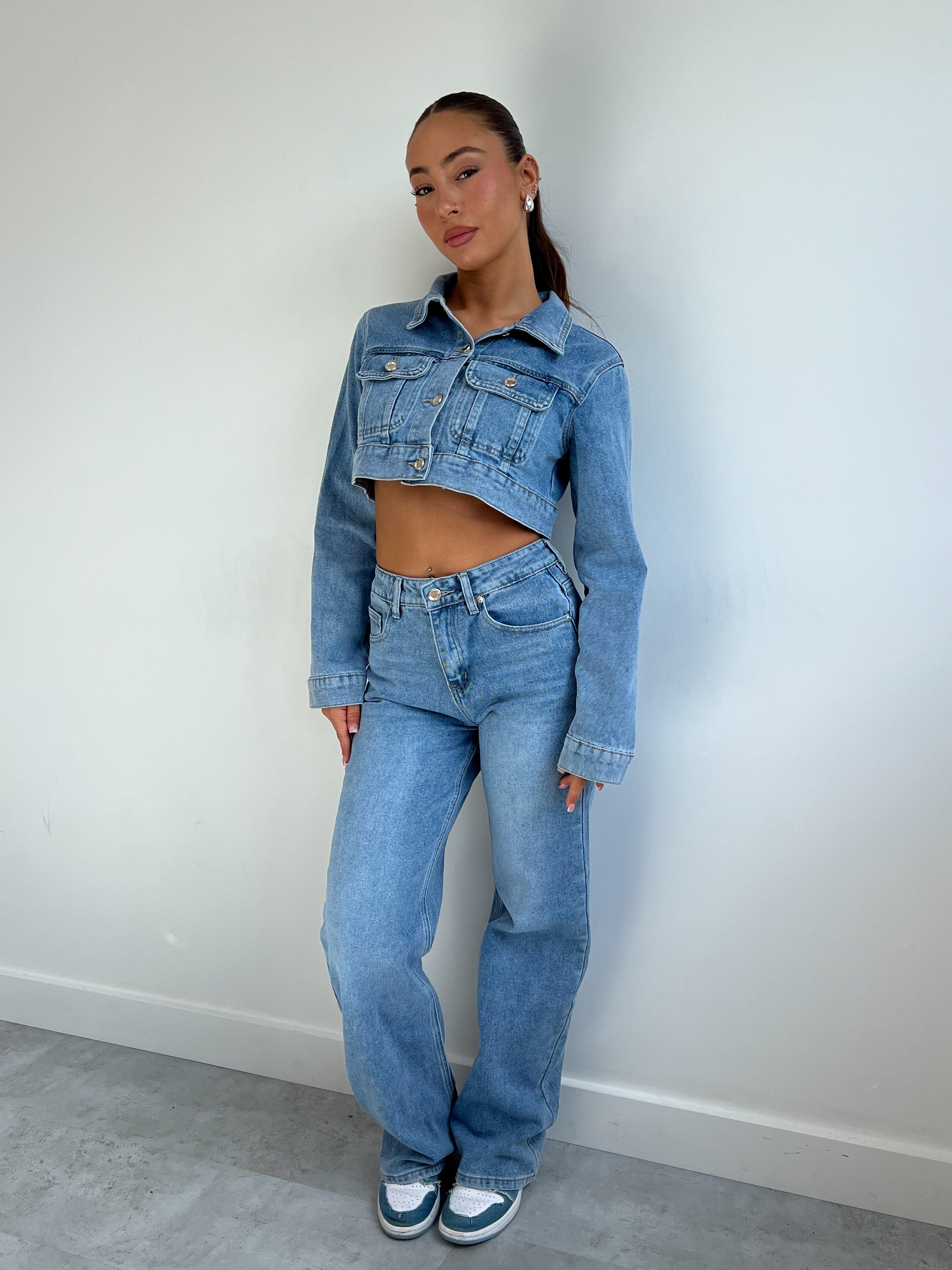 A2068 STRETCH GERADE BEIN