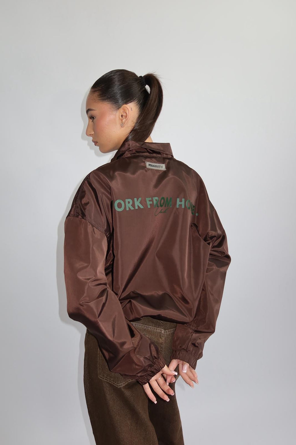 WORK FROM HOME WINDBREAKER JACKET CHOCO