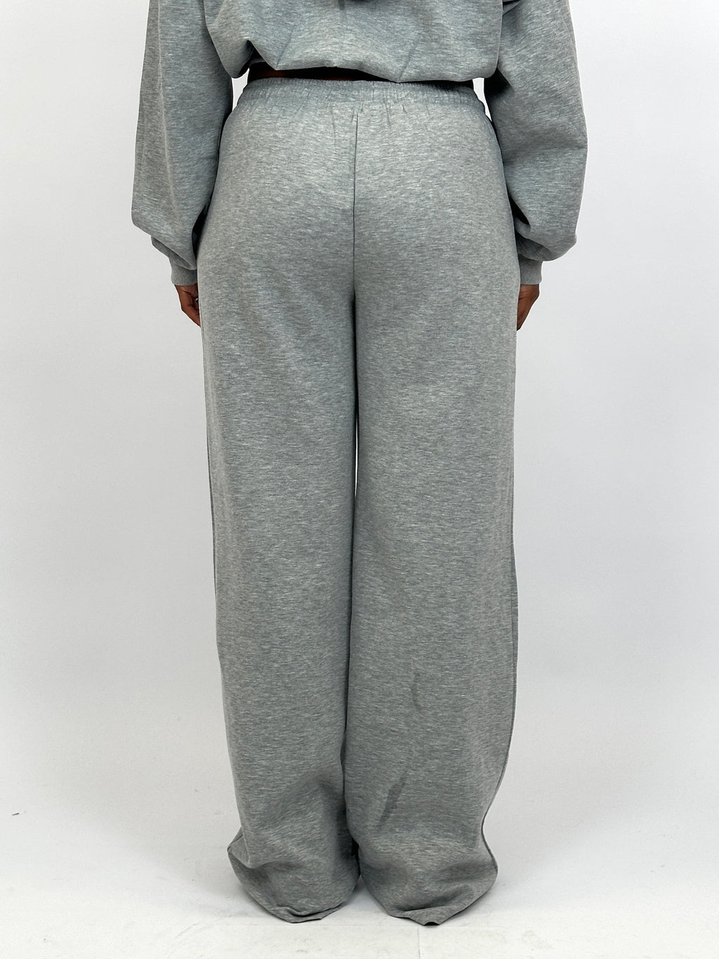 MUSTHAVE STRAIGHT JOGGER GREY (TALL)