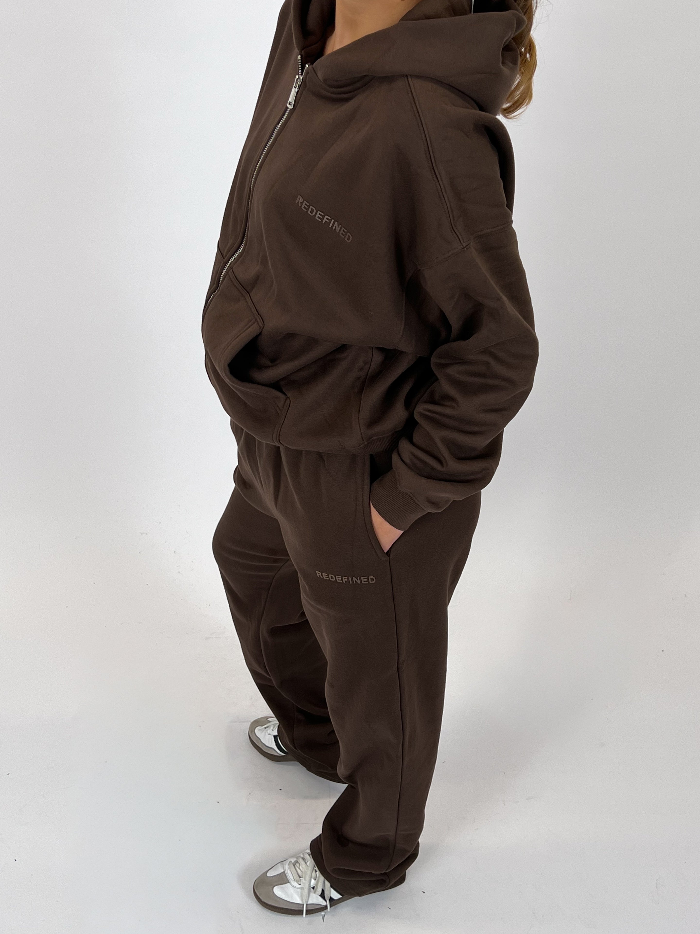 REDEFINED WIDE LEG JOGGER CHOCO