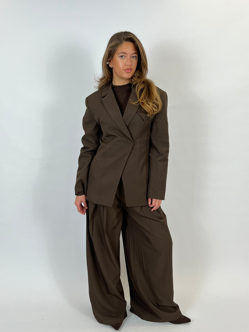 PREMIUM OVERLAP BLAZER CHOCO