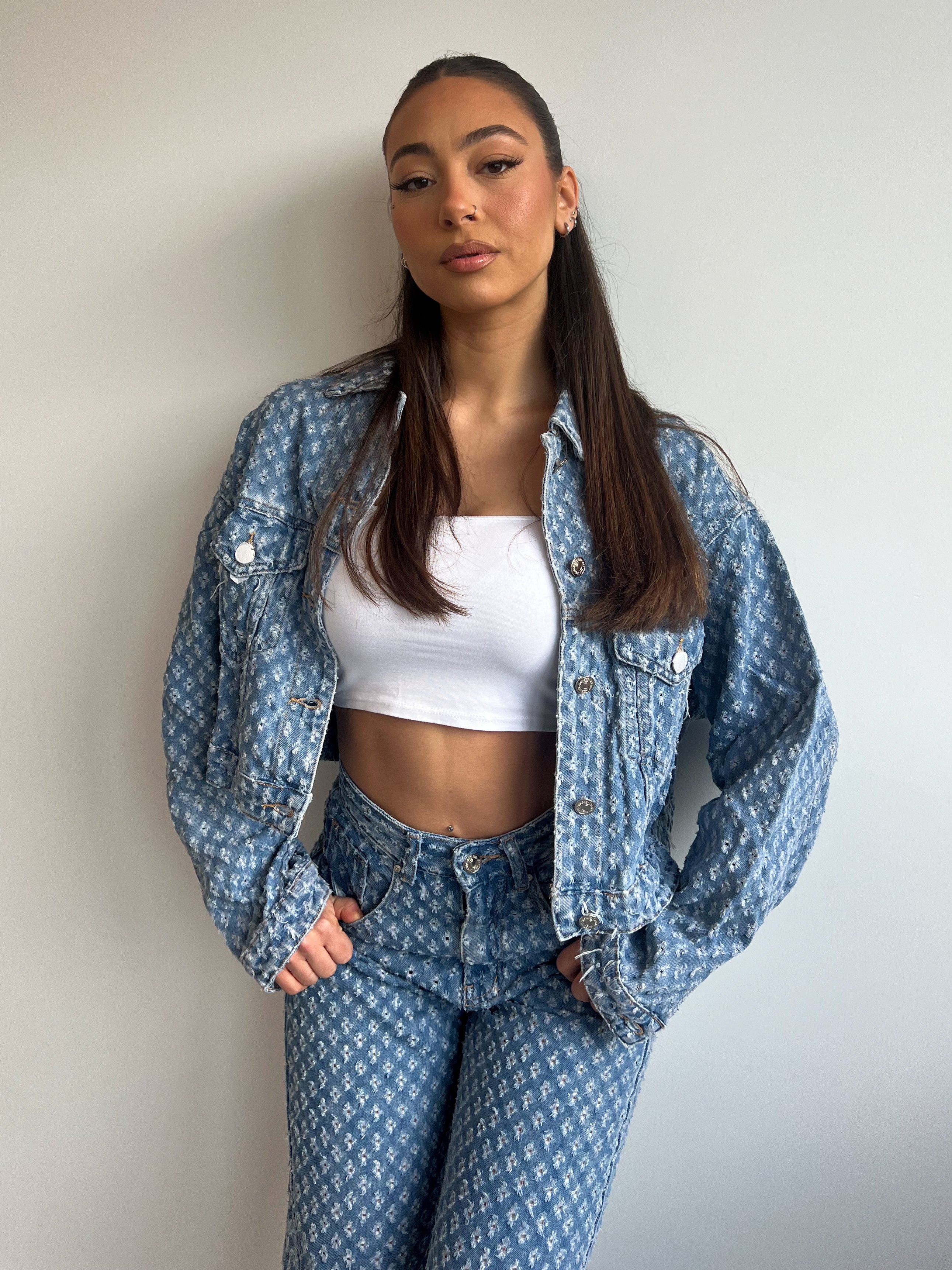 JEANSJACKE MIT MUSTER