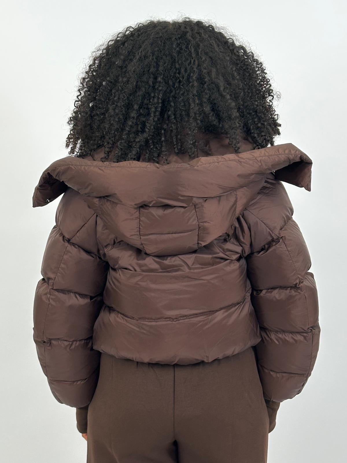ULTIMATE HOODED CROPPED PUFFER CHOCO