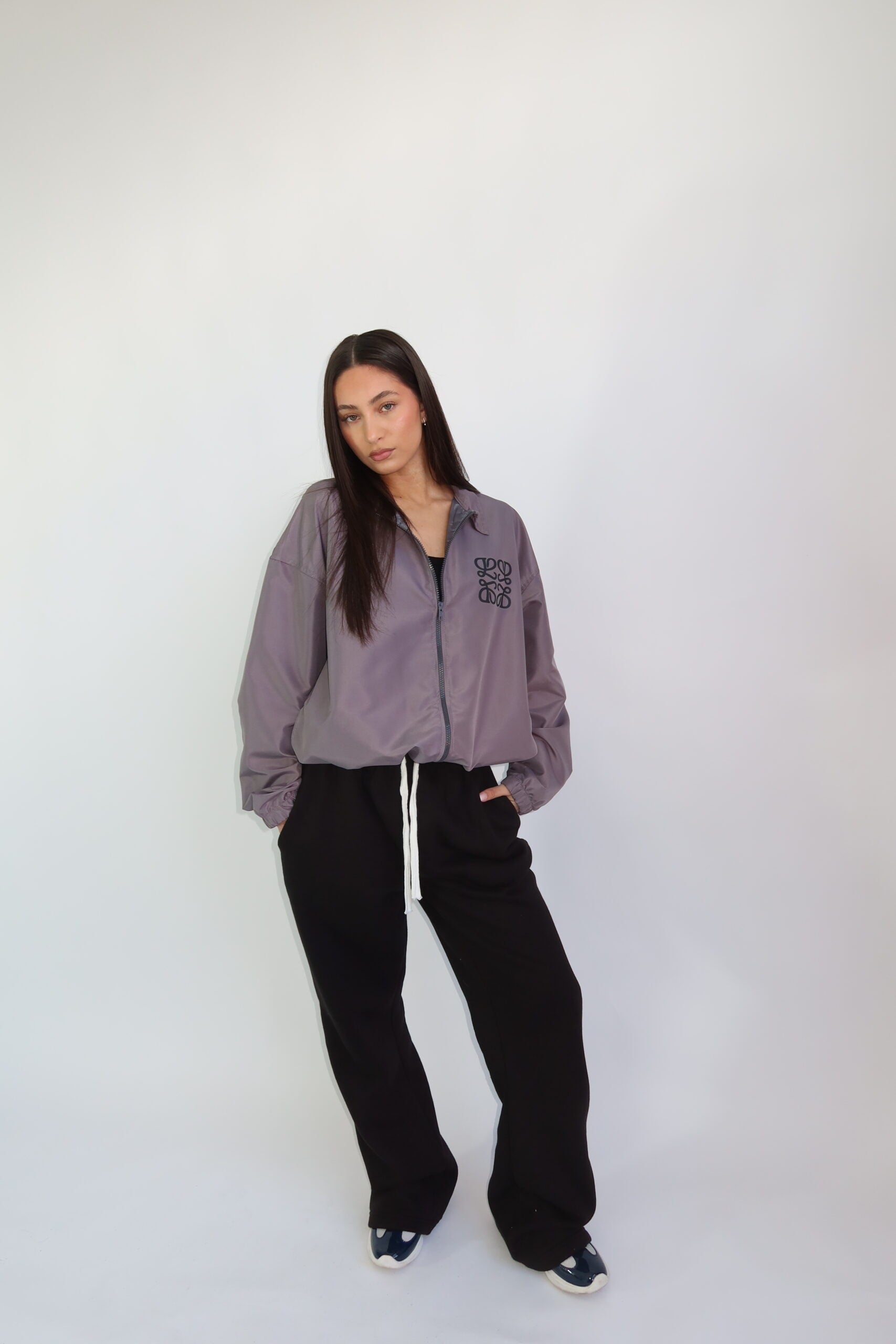 WHITE TIE JOGGER BLACK