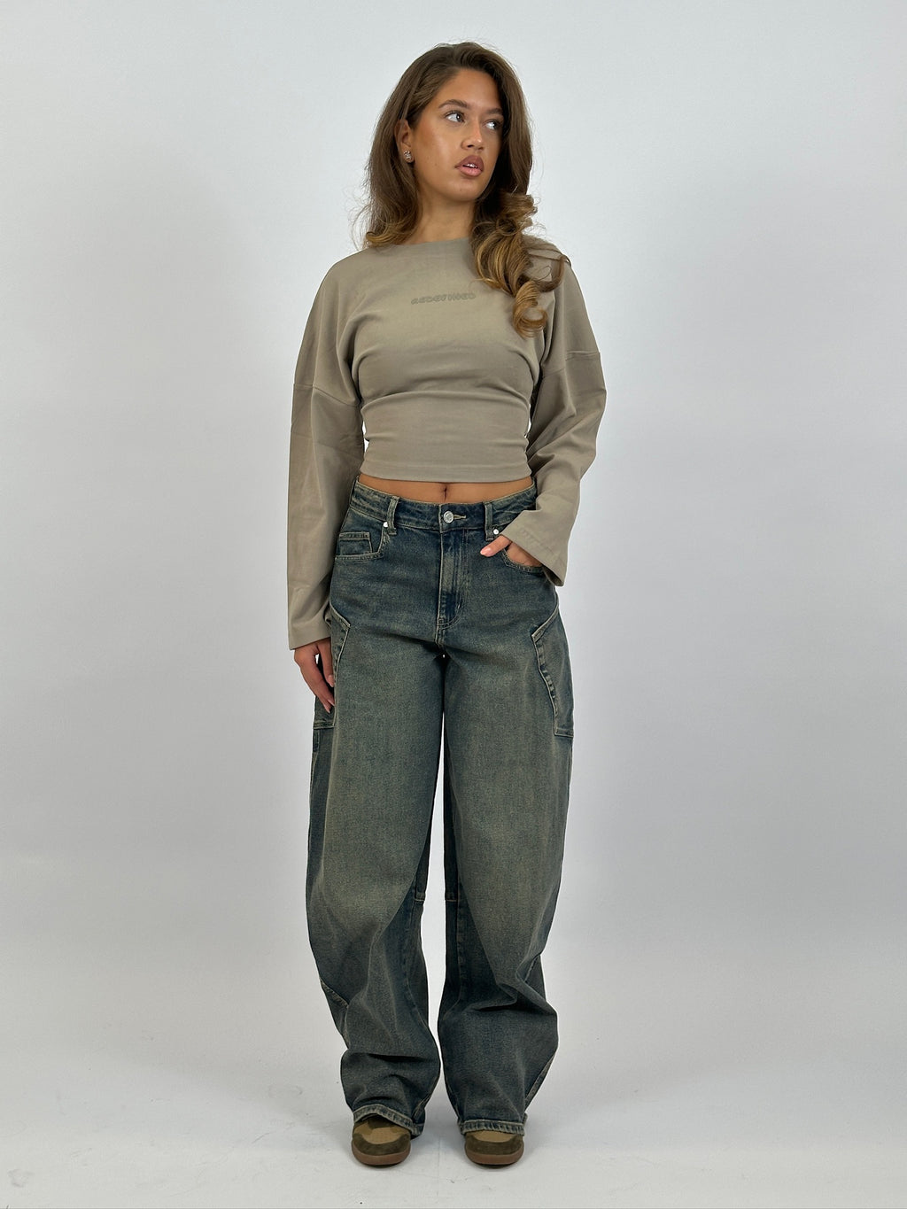 SNATCH SWEAT LONGSLEEVE TAUPE