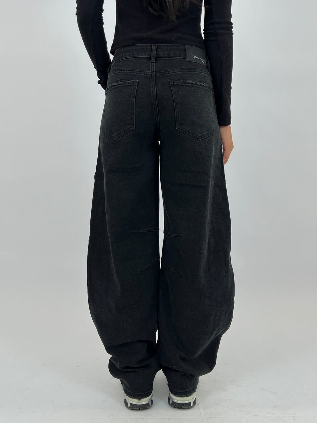 THE BLACK BALLOON STRETCH JEANS