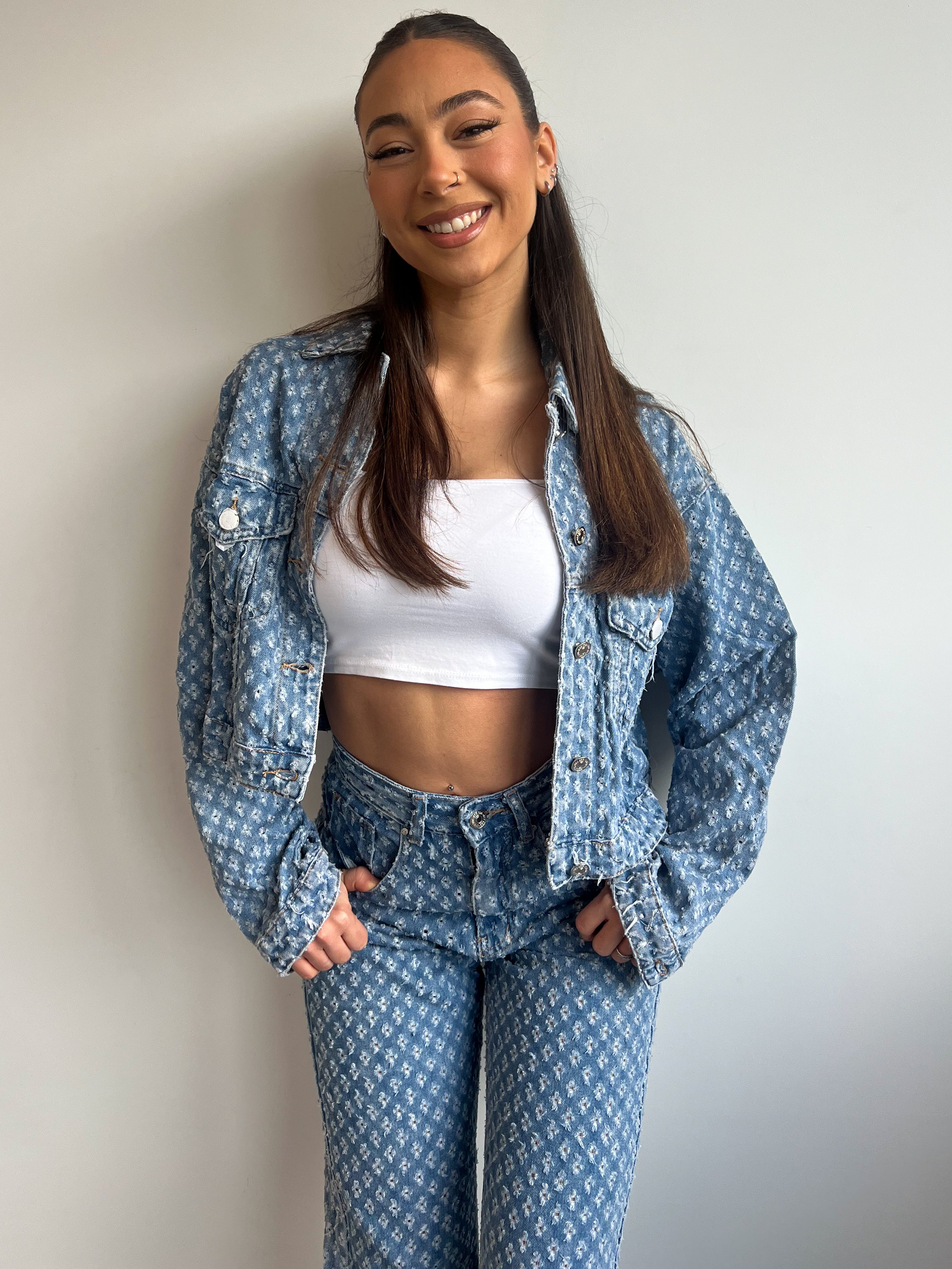 JEANSJACKE MIT MUSTER