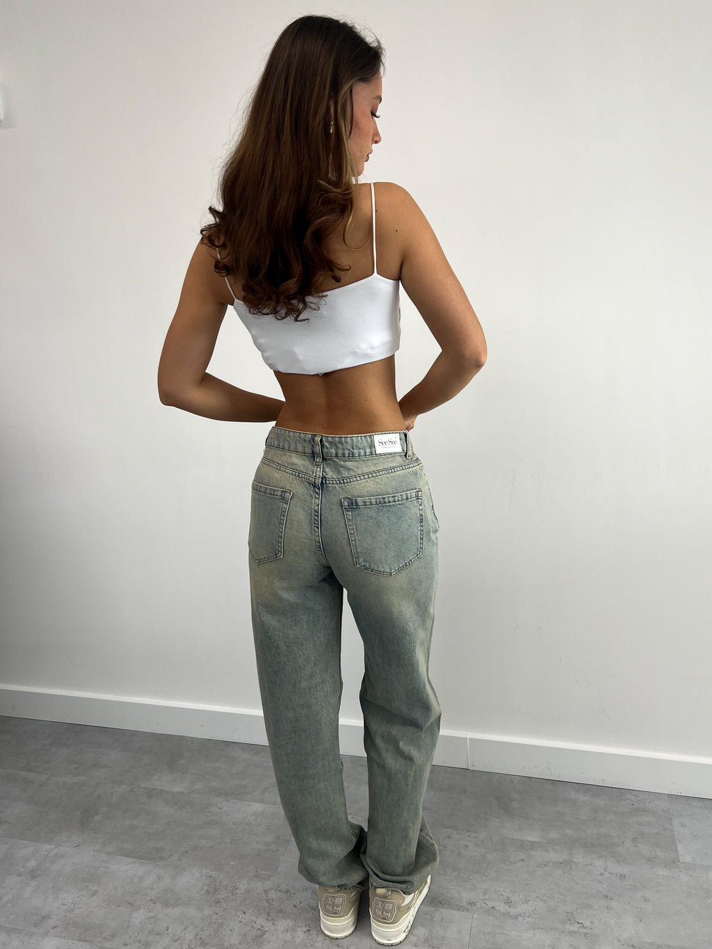 LEICHTER WEITBEIN 889