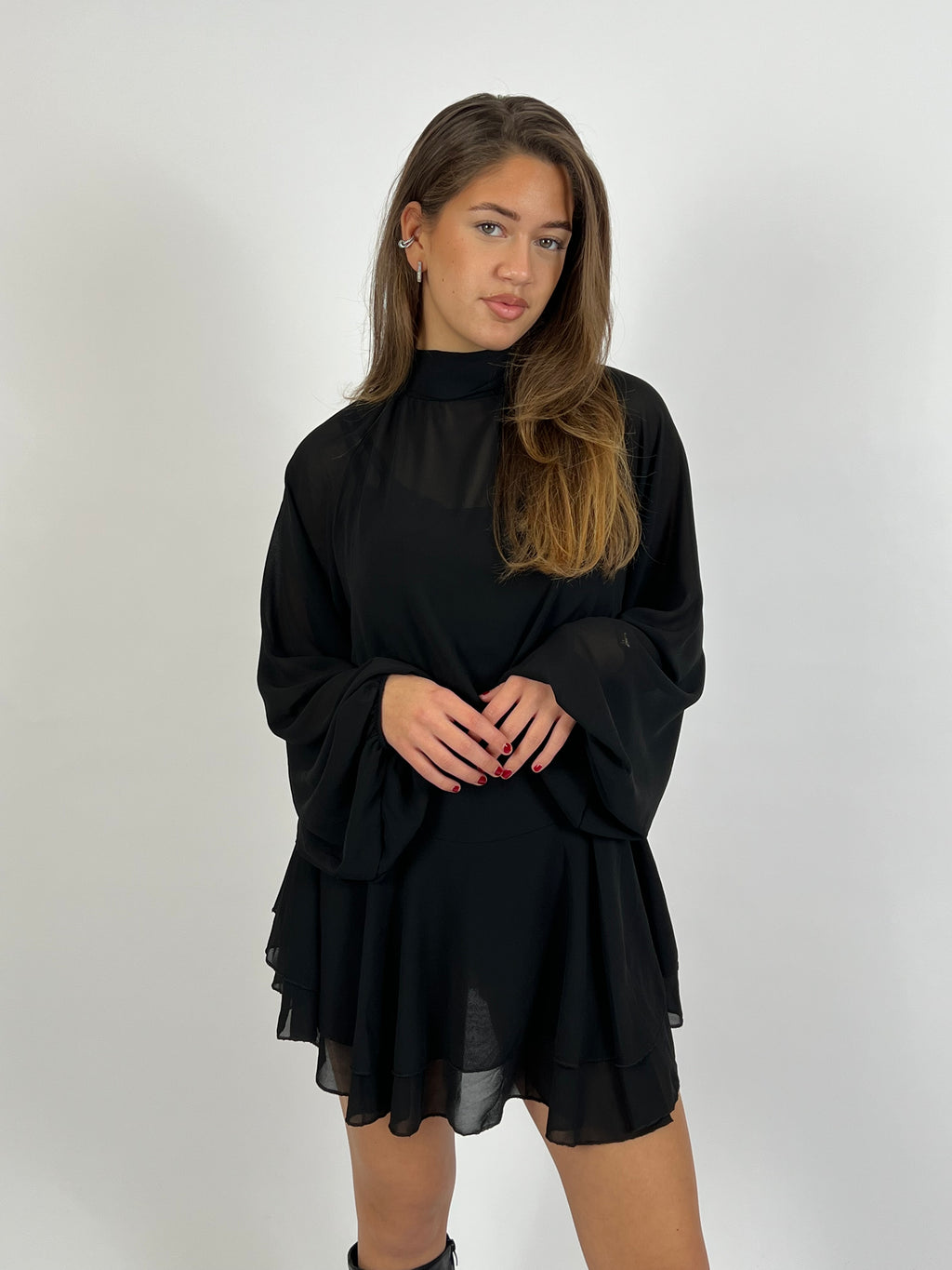 FLOWY OPEN BACK DRESS BLACK