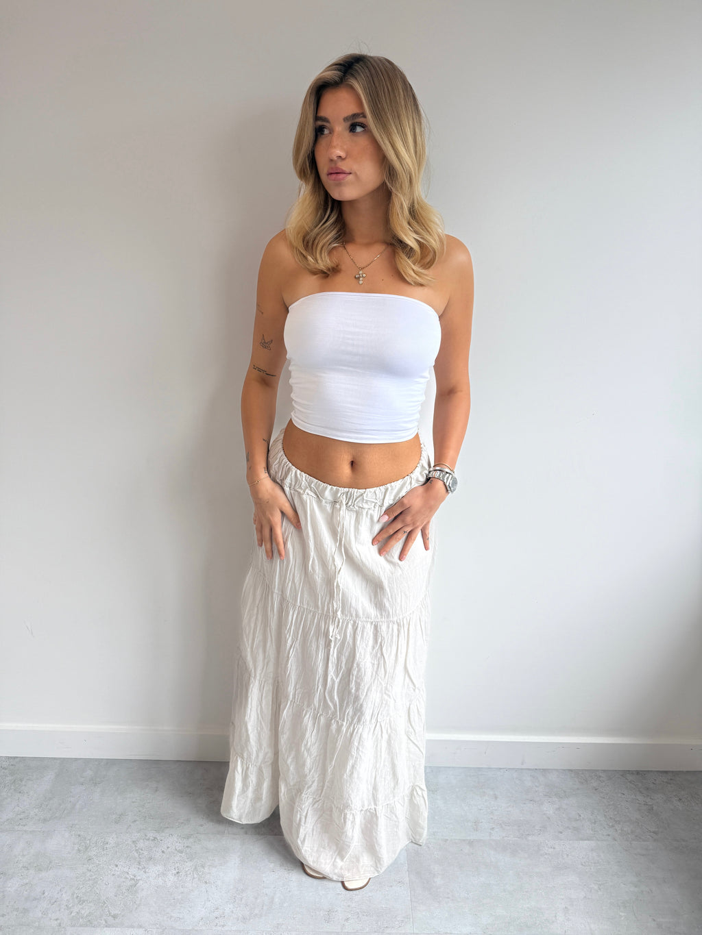 MAXI RUFFLE SKIRT BEIGE