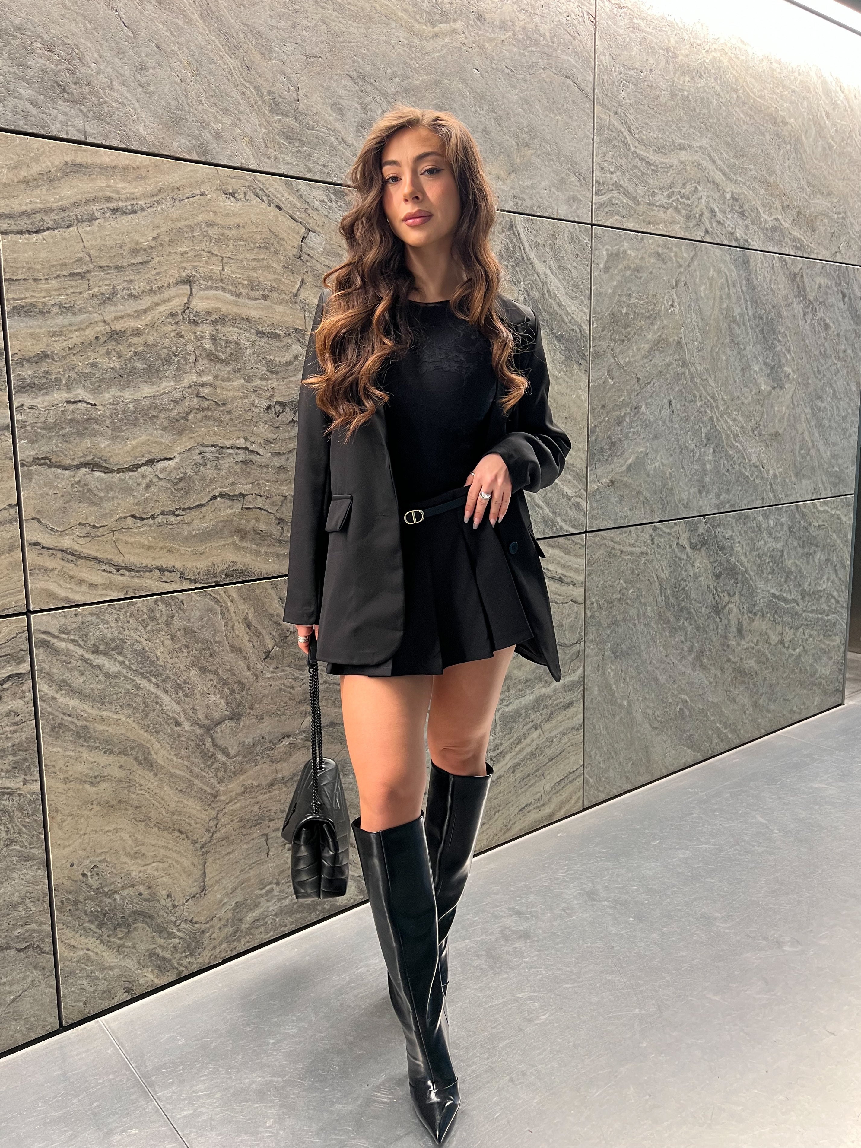 LIA PLISSE SKORT BLACK