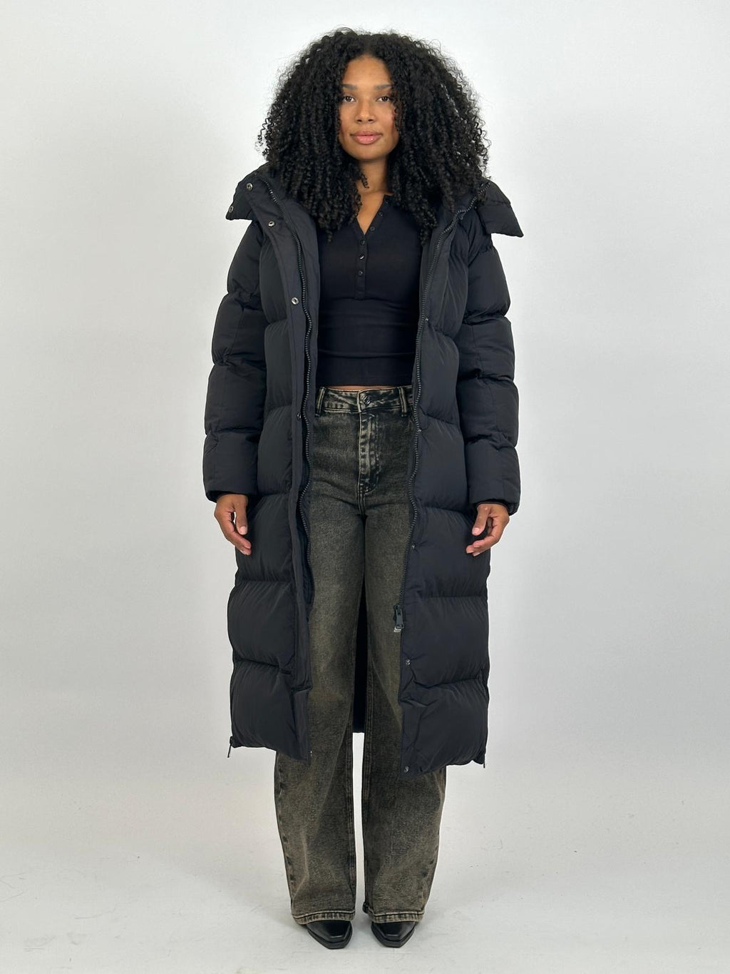 LANGER PUFFERMANTEL MIT REISSVERSCHLUSS SCHWARZ 7580