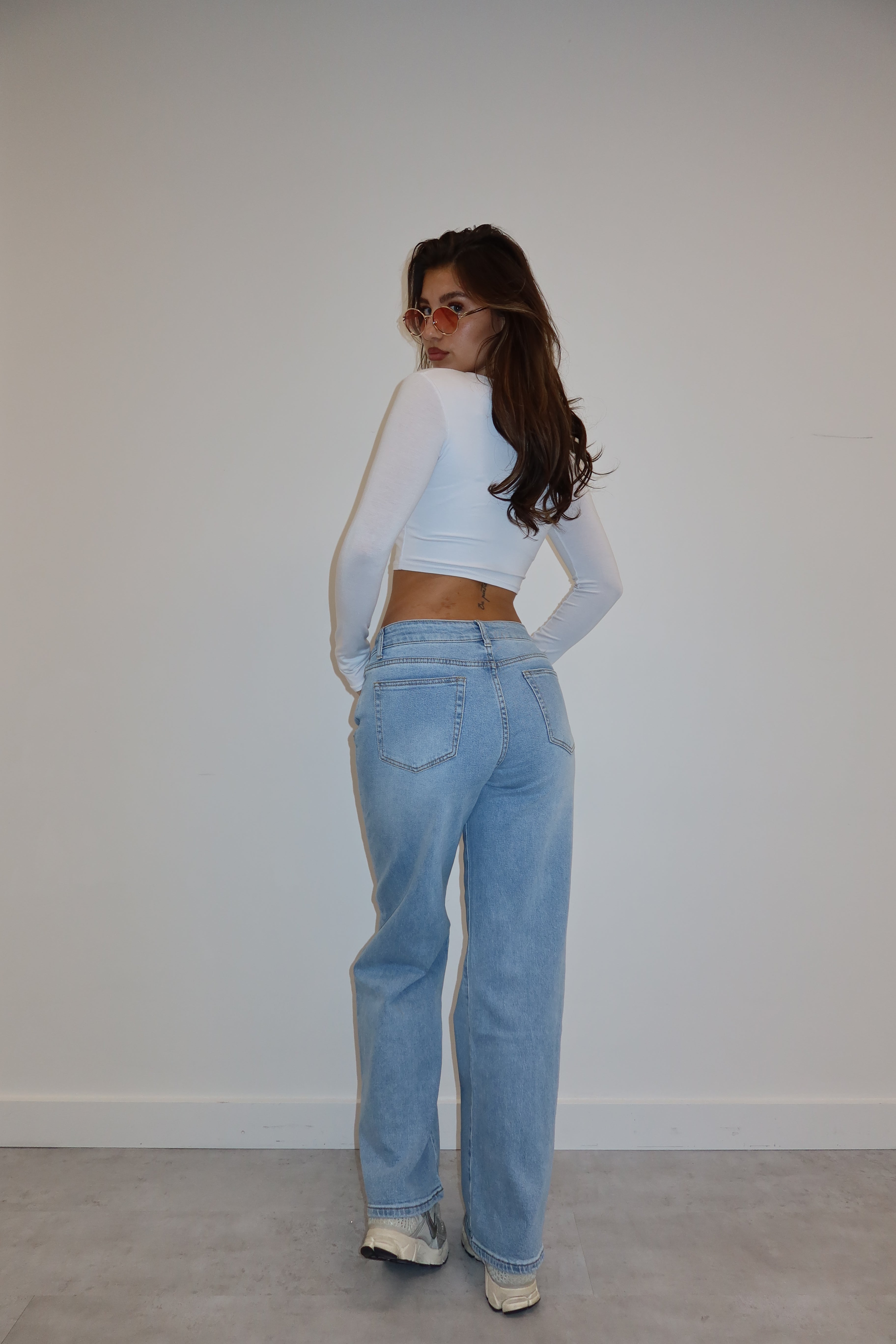 WHITE TIE STRETCH JEANS