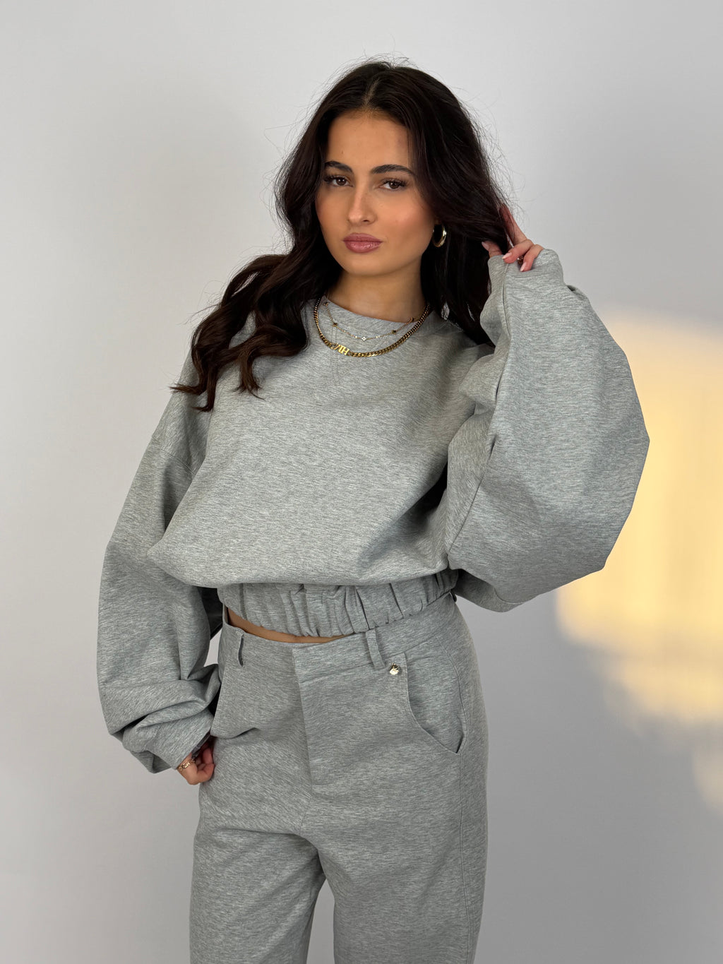 SNATCHED PUFFY SWEAT