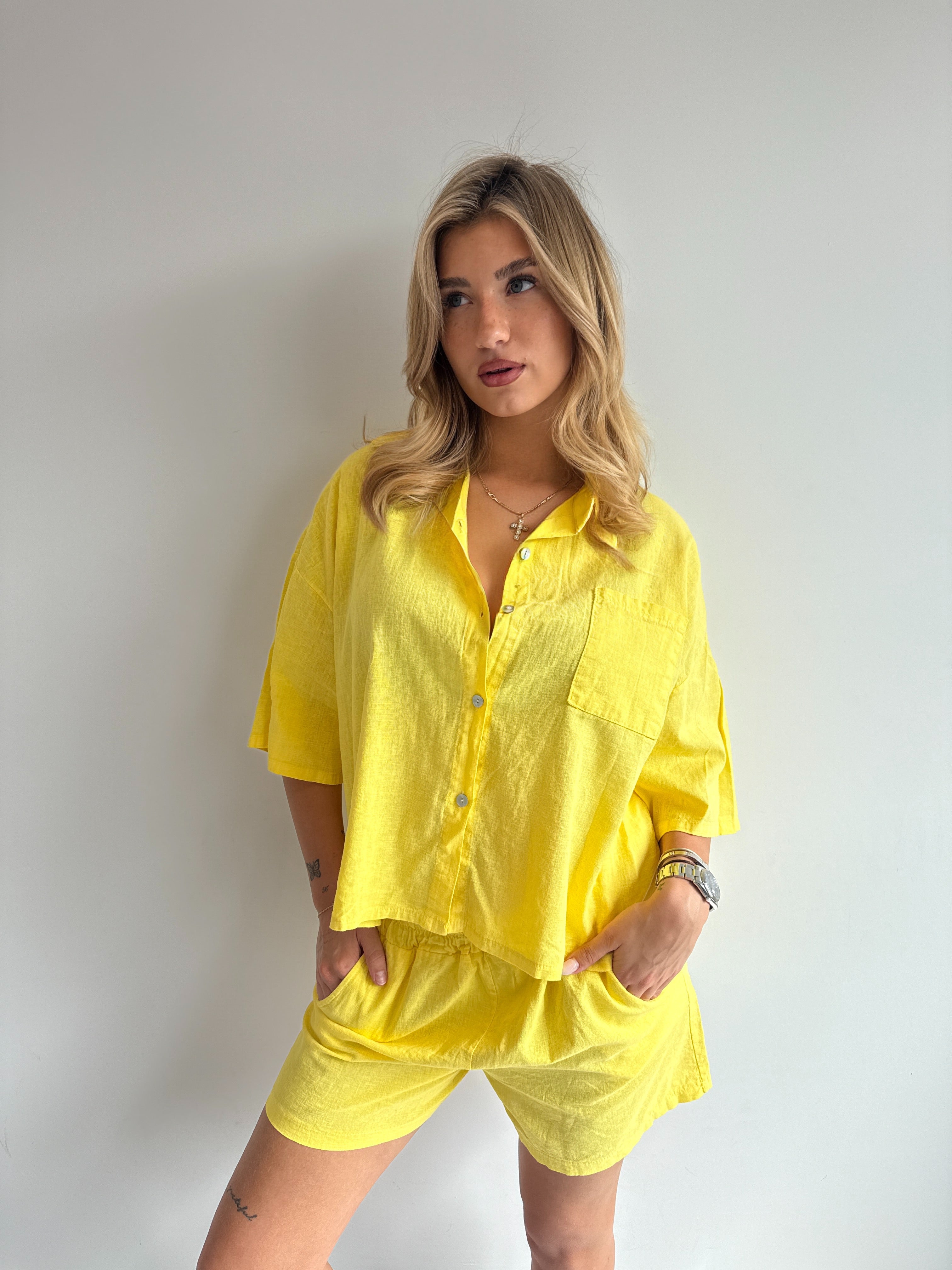 SHORT LINEN SET YELLOW