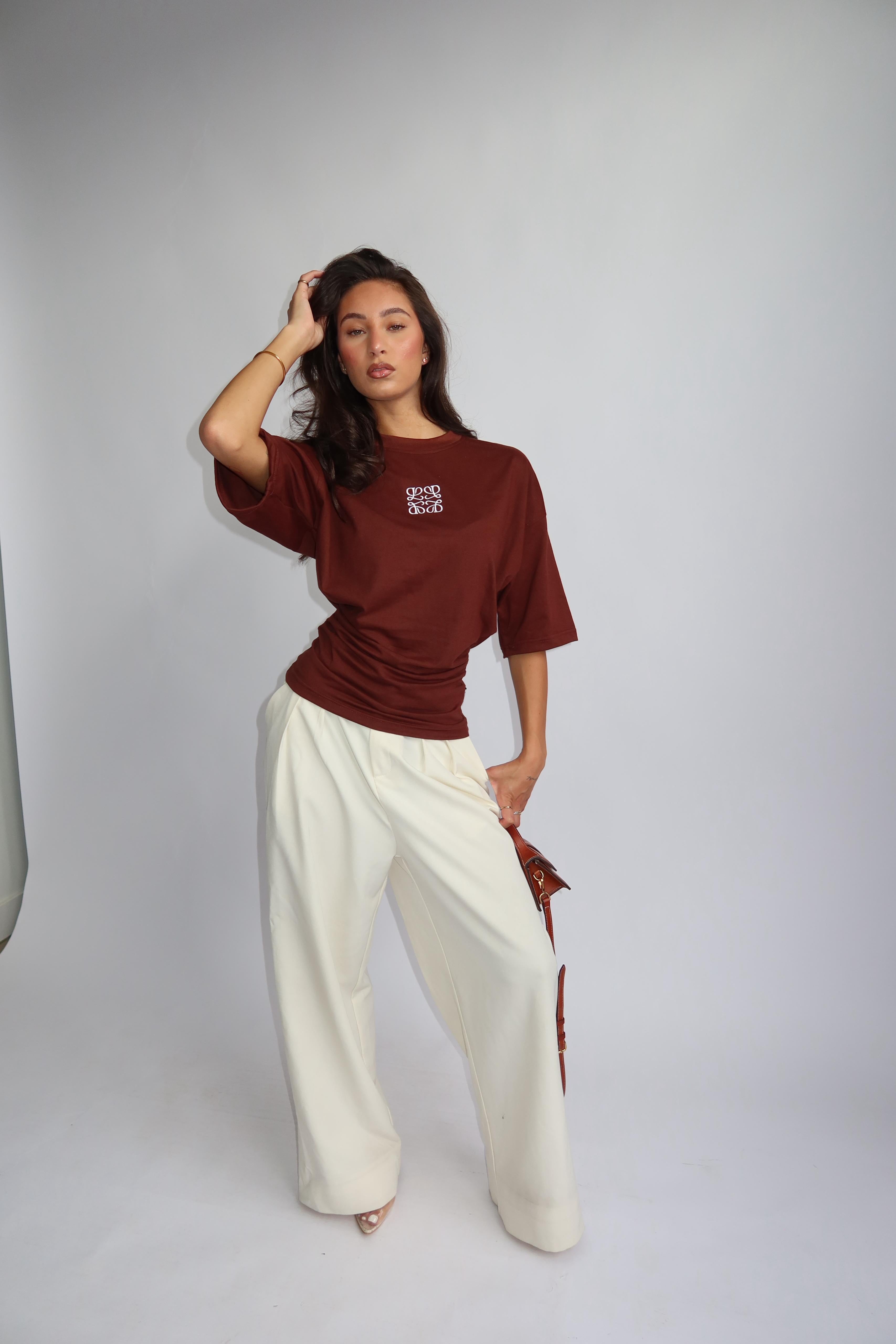 PREMIUM PRIORITY SNATCHED TEE CHOCO